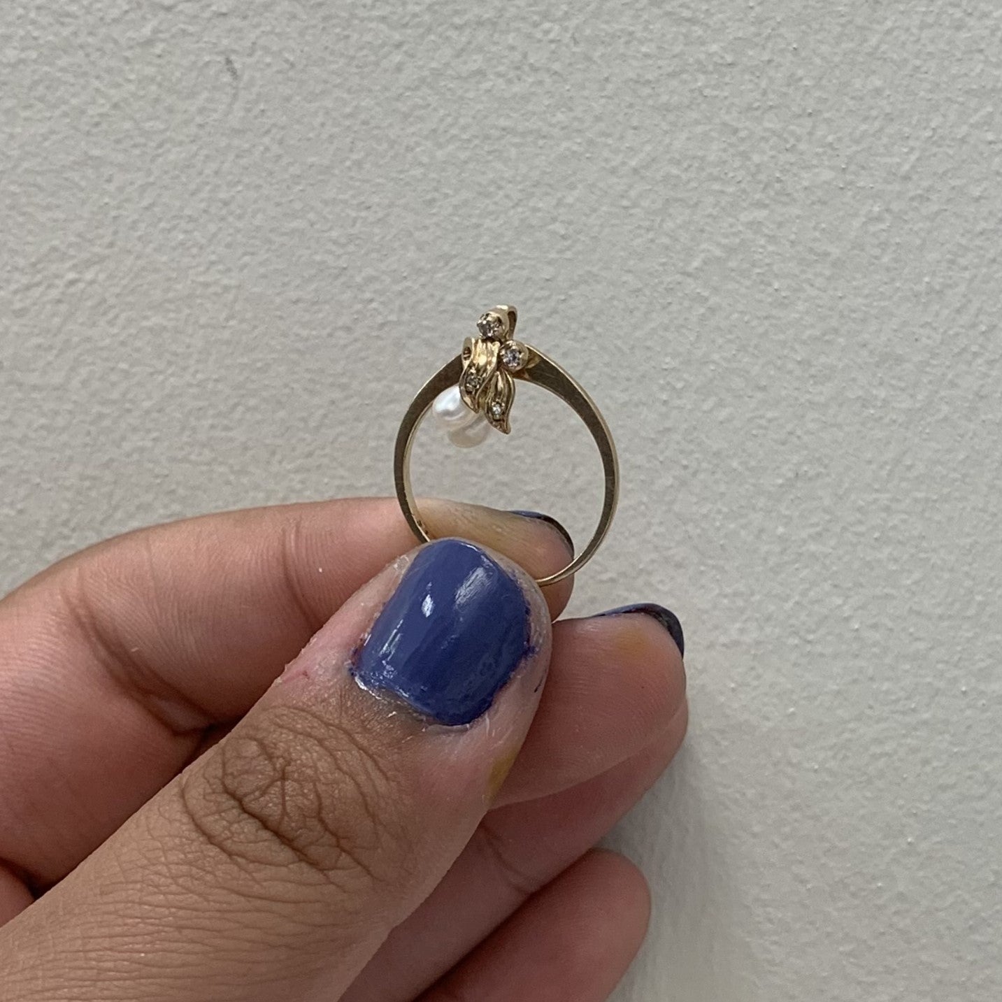 Pearl & Diamond Circle Pendant | 1.00ctw, 0.04ctw | Sz 6.25
