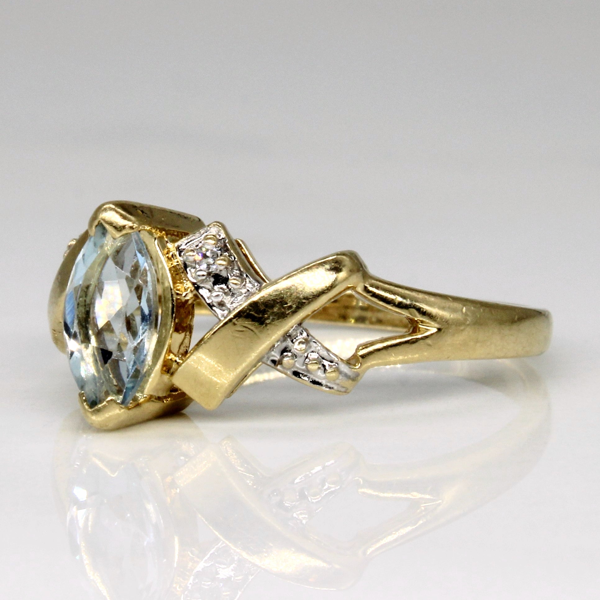 Marquise Aquamarine & Diamond Bypass Ring | 0.50ct, 0.01ctw | SZ 6.25 |