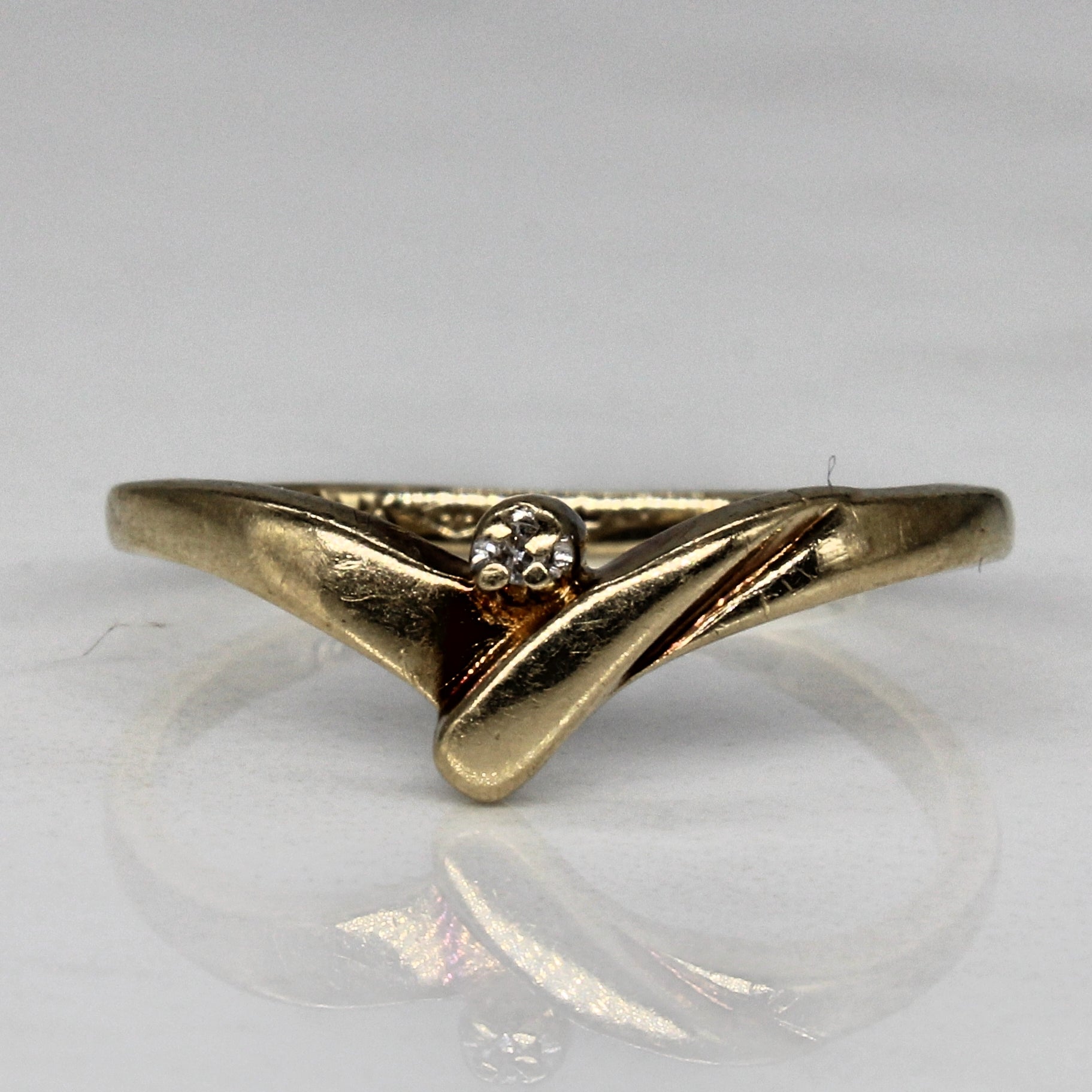 Diamond Chevron Ring | 0.01ct | SZ 5.75 |