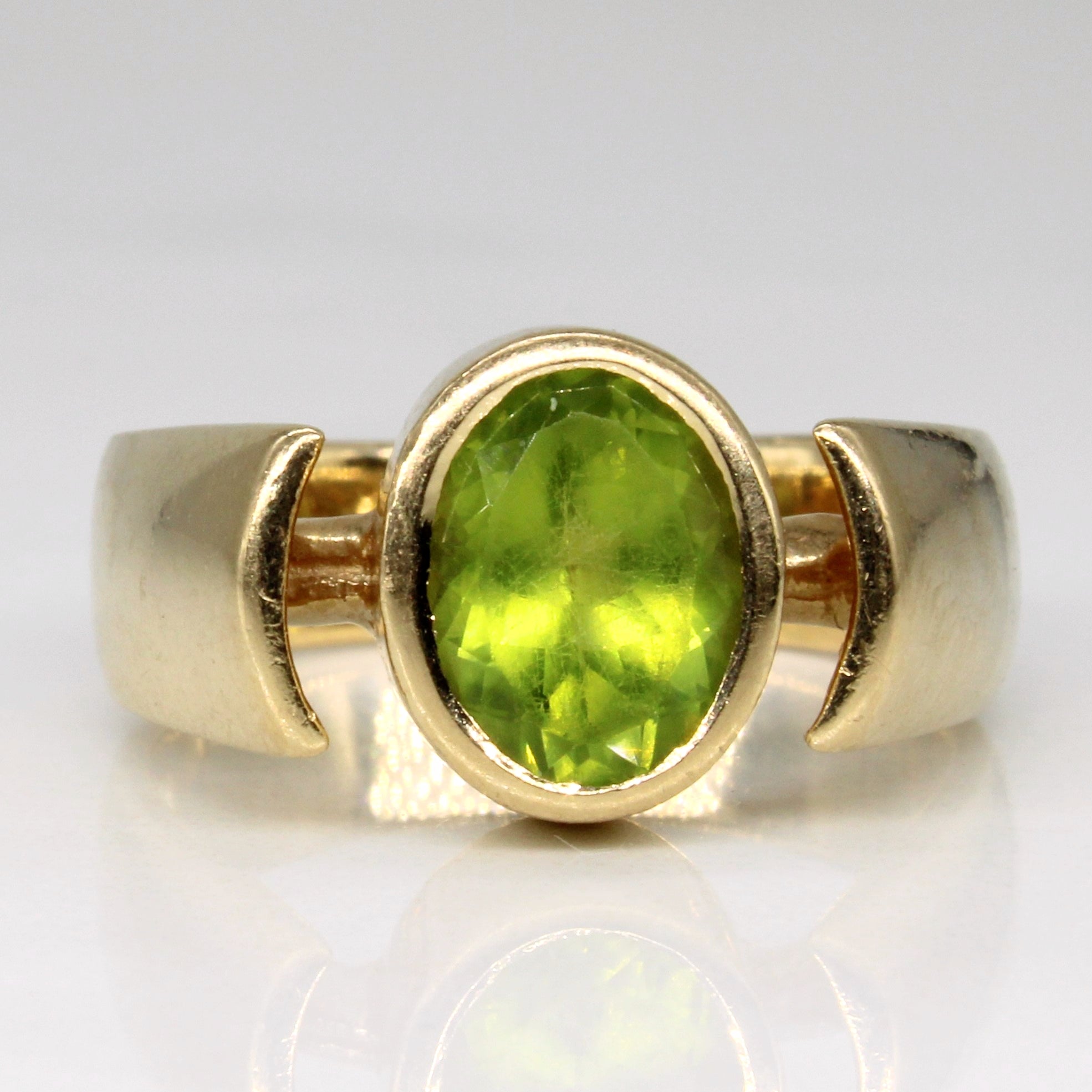 Solitaire Bezel Set Peridot Ring | 1.50ct | SZ 7 |