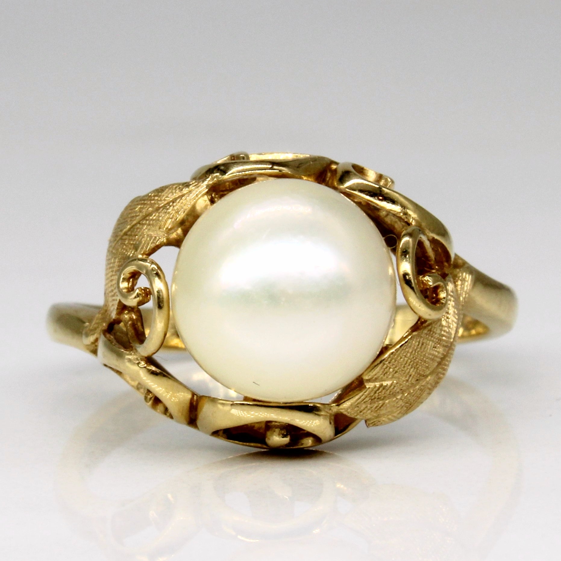 Japanese Akoya Pearl Ring | SZ 6.5 |