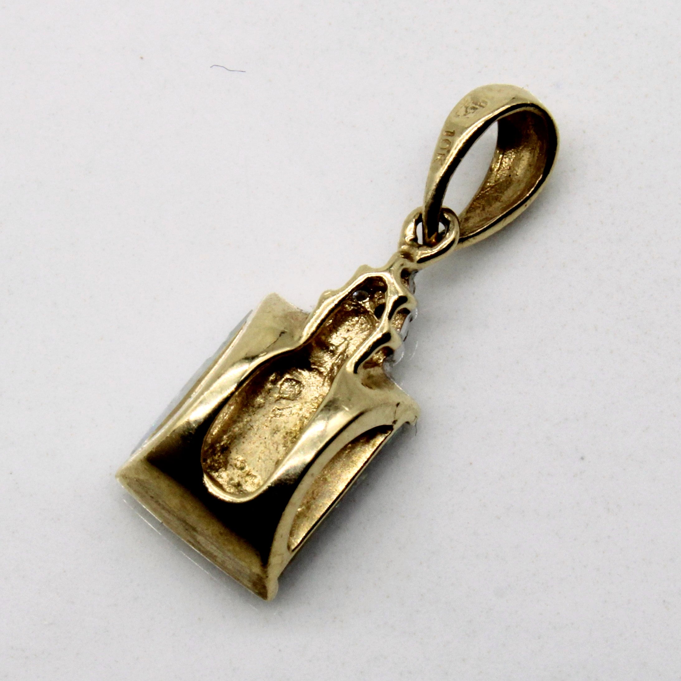 Pendentif en opale et diamants | 0,60 ct, 0,03 ct au total | 