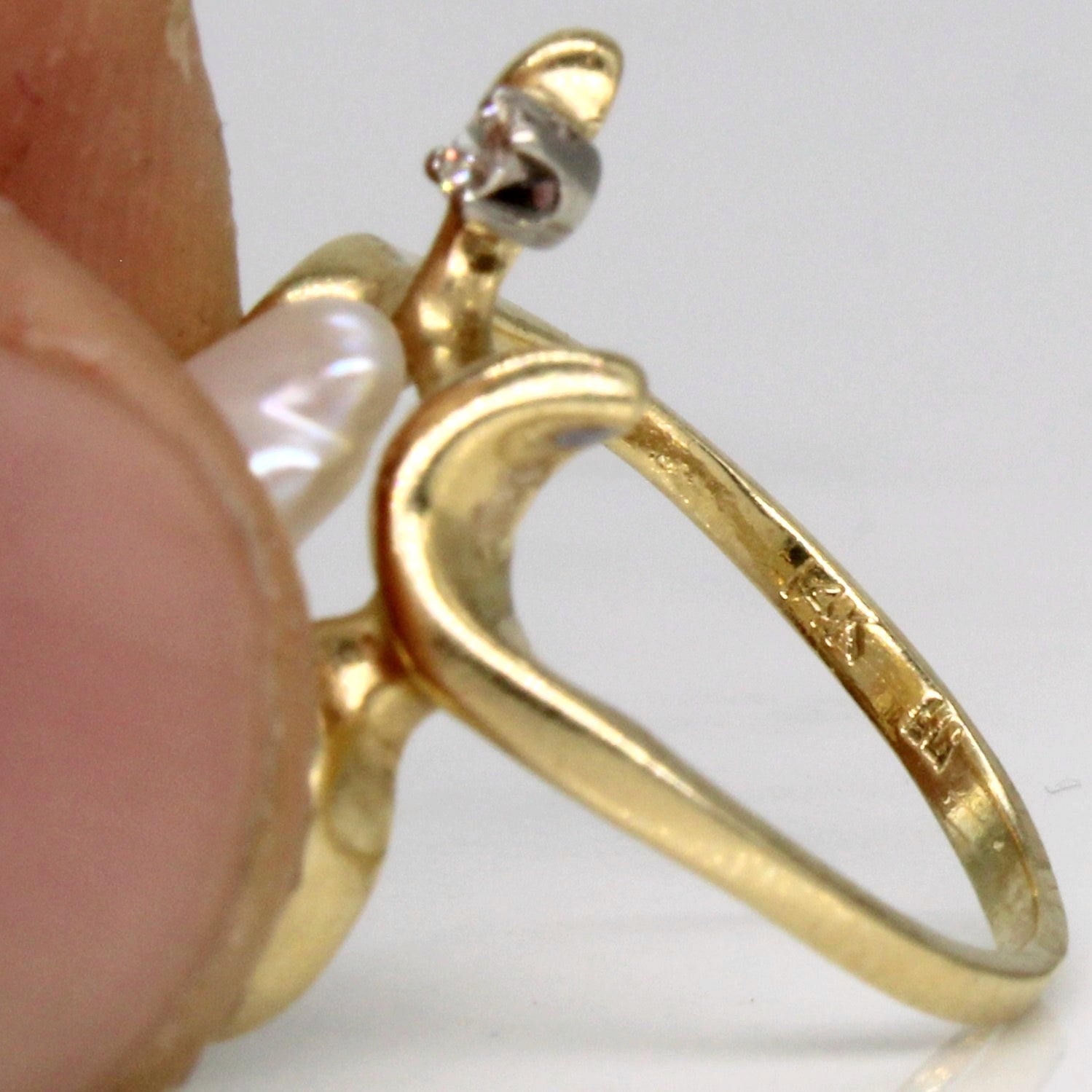 Baroque Pearl & Diamond Ring | 0.02ct | SZ 4.25 |