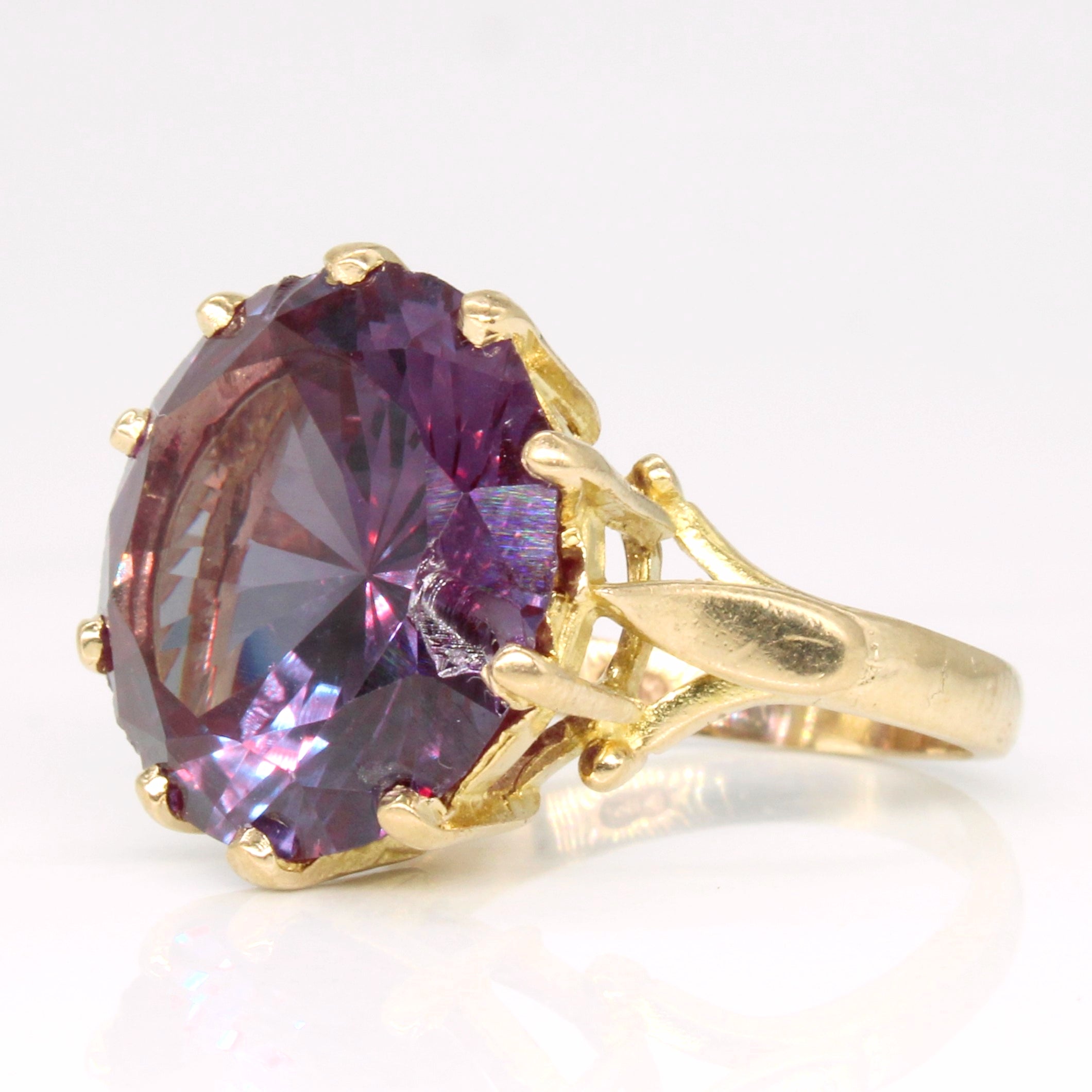 1970 London Synthetic Purple Sapphire Cocktail Ring | 13.20ct | SZ 6.25 |