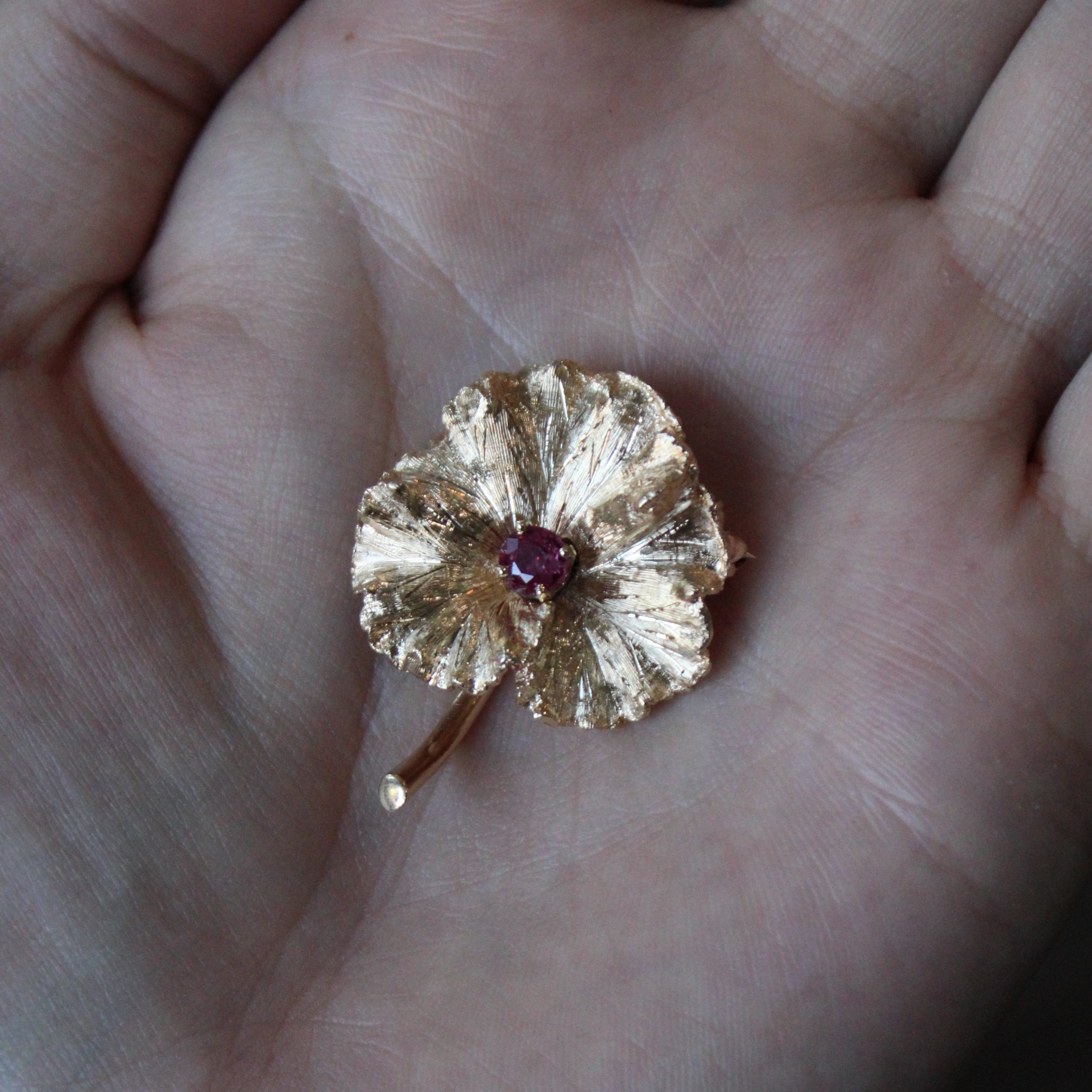 Synthetic Ruby Flower Brooch | 0.50ct |