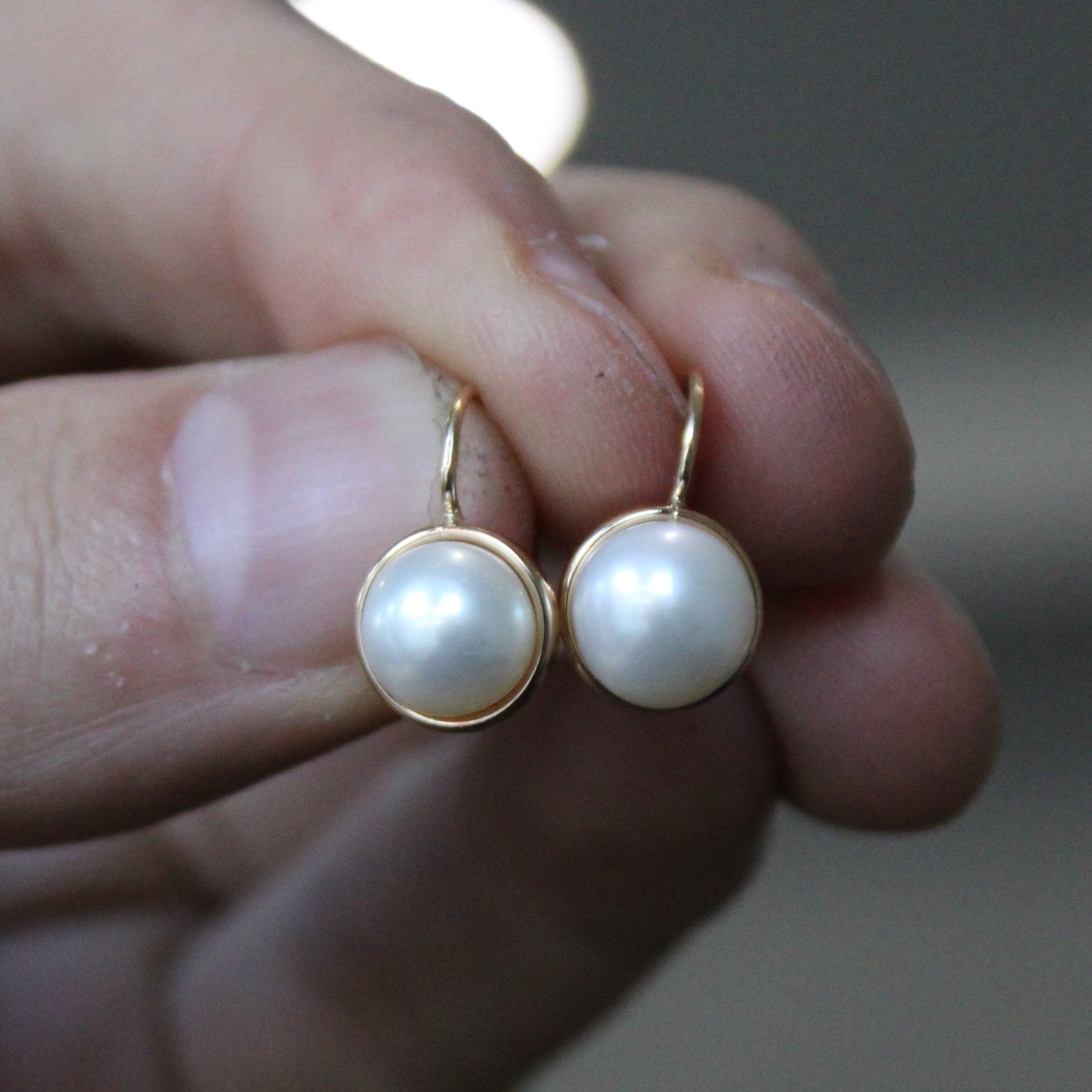 Button Pearl Earrings |