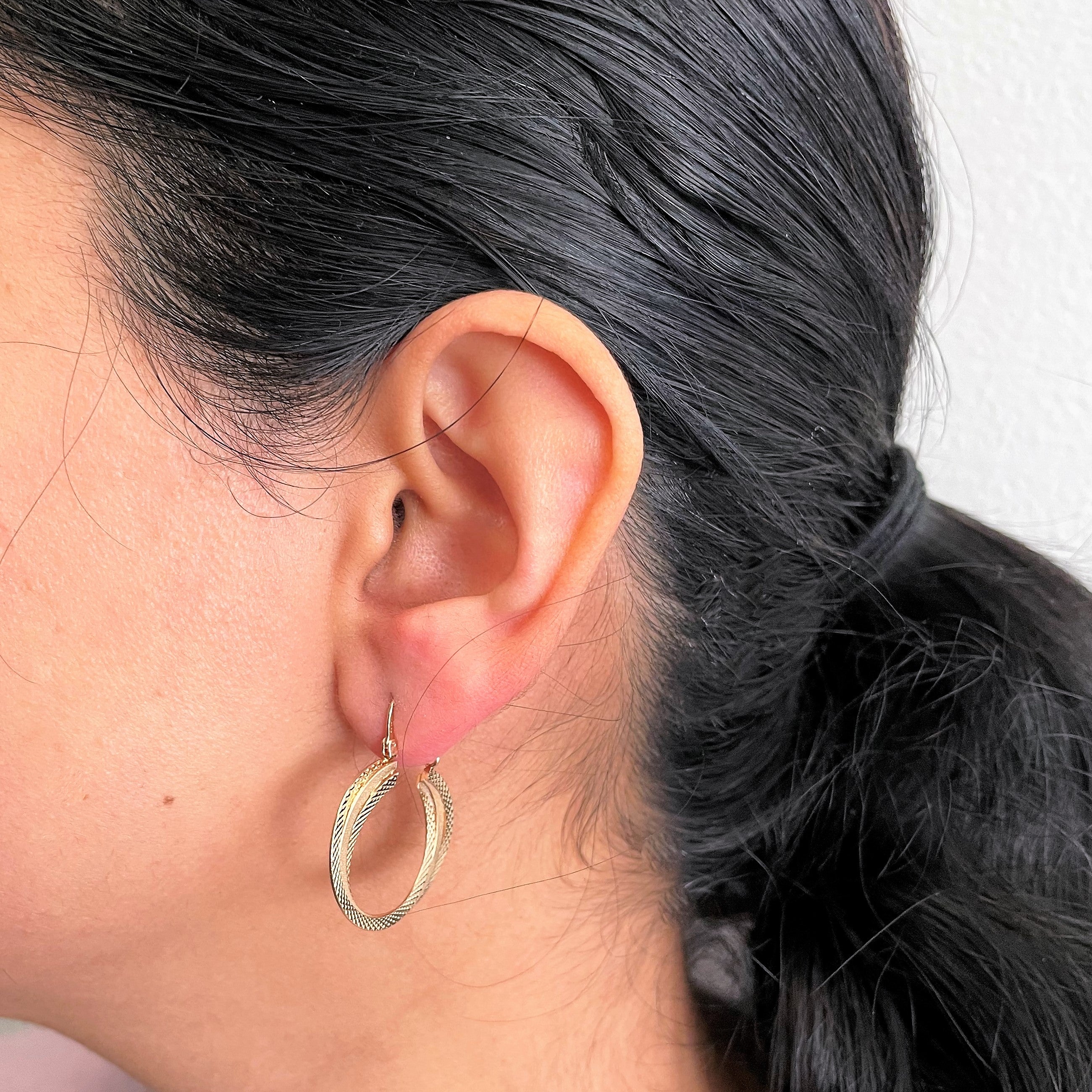 Textured Swirl Hoop Earrings |