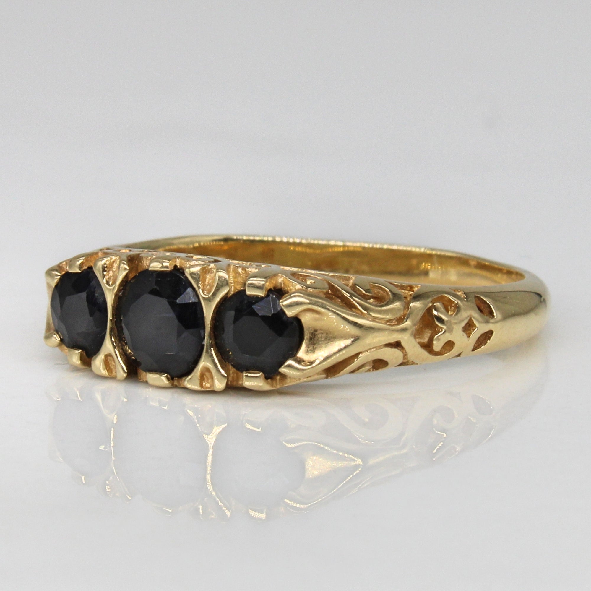 Sapphire Three Stone Ring | 0.90ctw | SZ 9 |