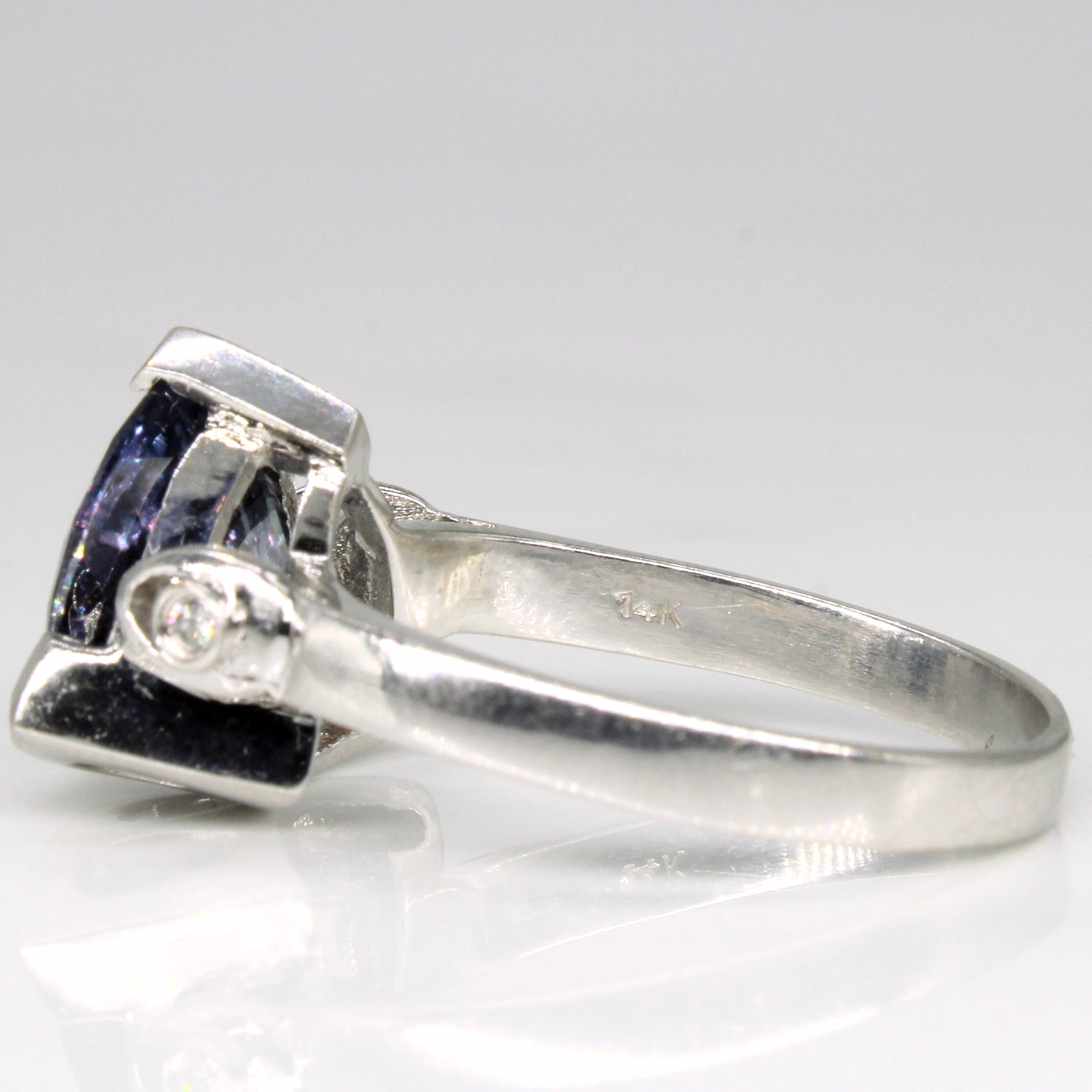 Synthetic Colour Change Sapphire & Diamond Ring | 5.00ct, 0.04ctw | SZ 8.75 |