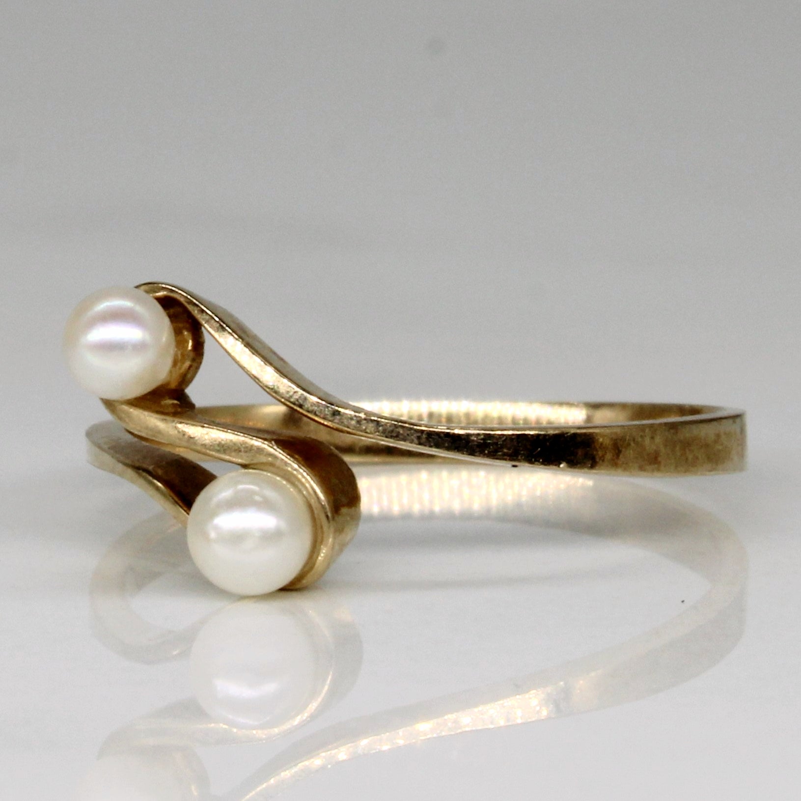 Petite Pearl Bypass Ring | SZ 6 |