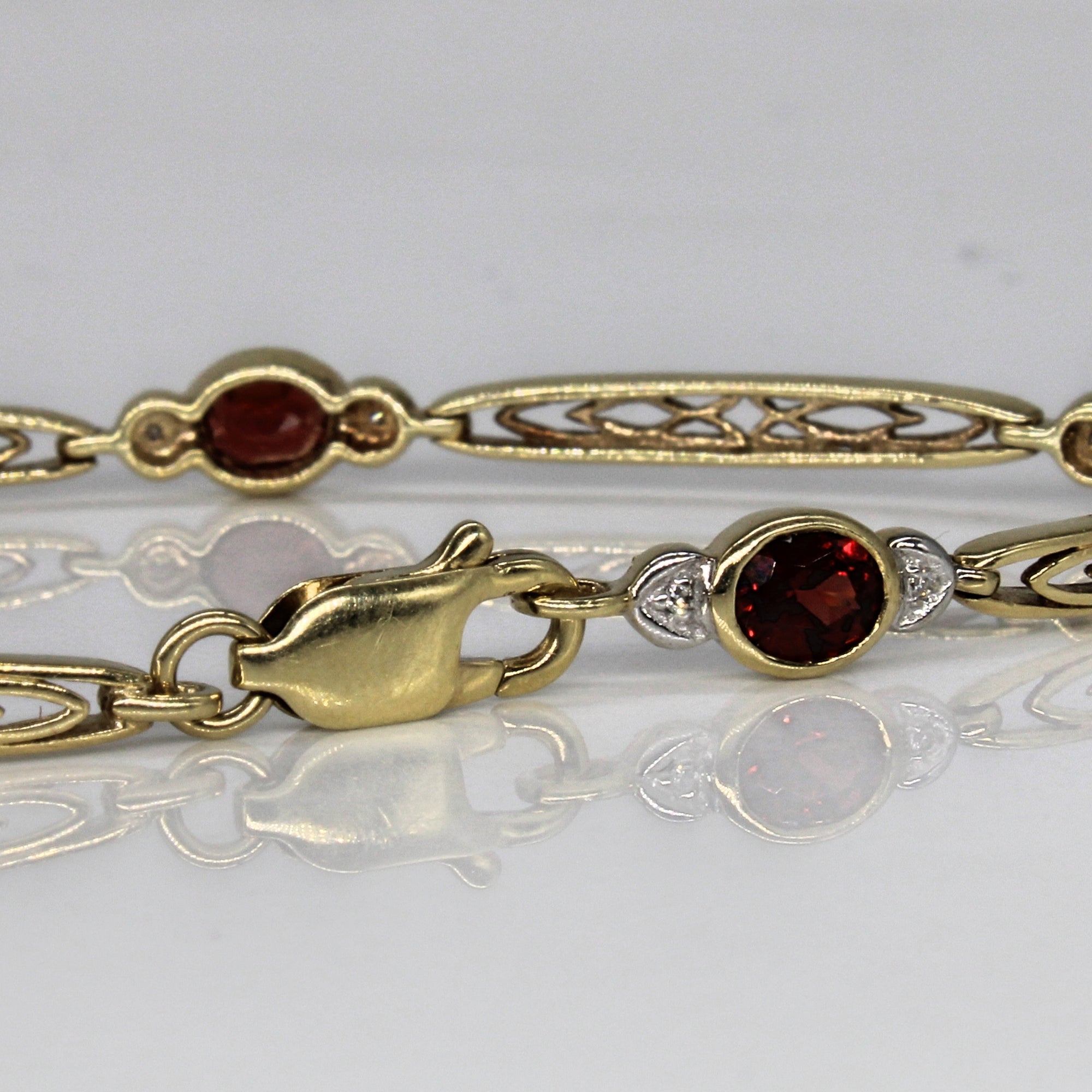 Garnet & Diamond Filigree Bracelet | 2.50ctw, 0.02ctw | 7.25