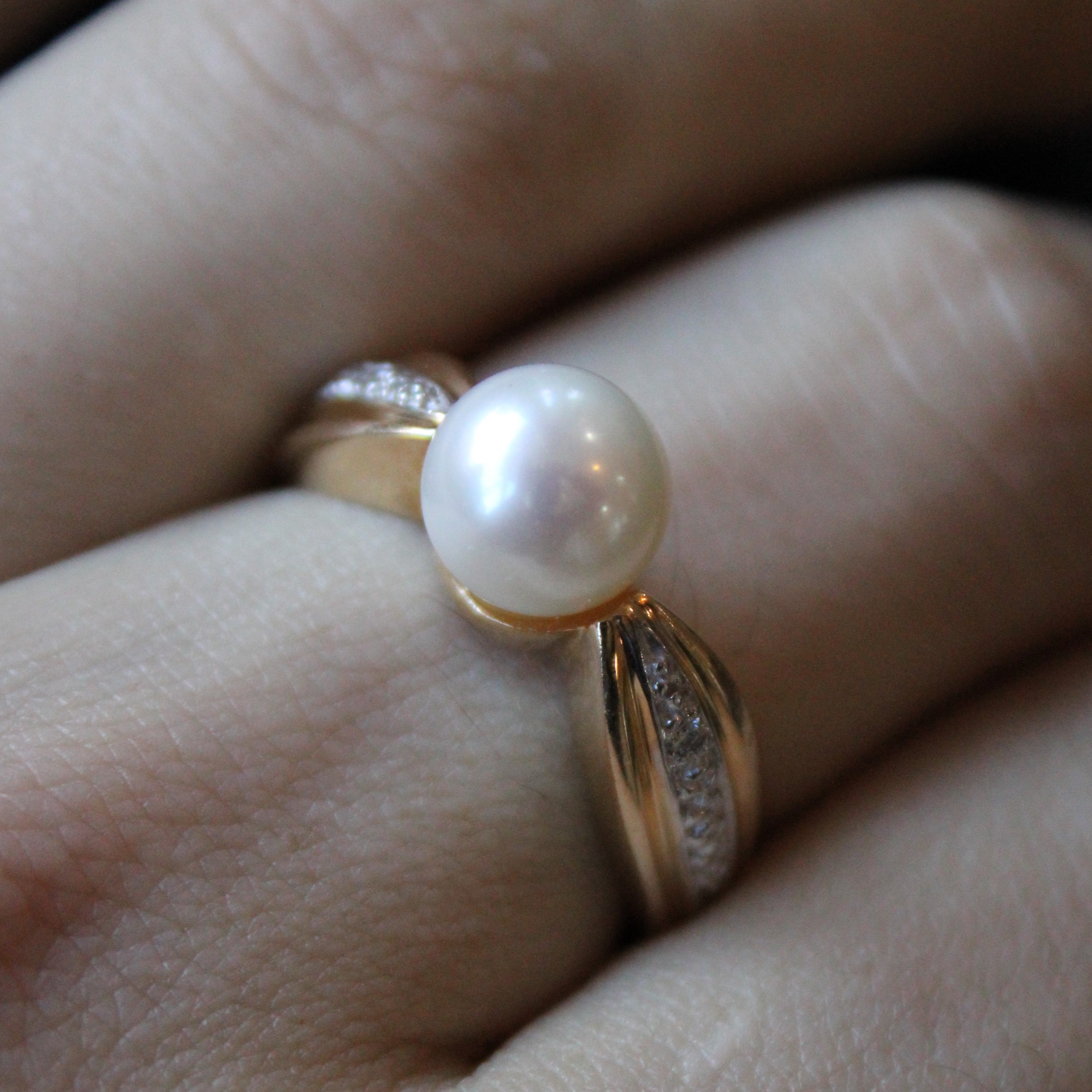Pearl & Diamond Tapered Ring | 0.02ctw | SZ 9.25 |