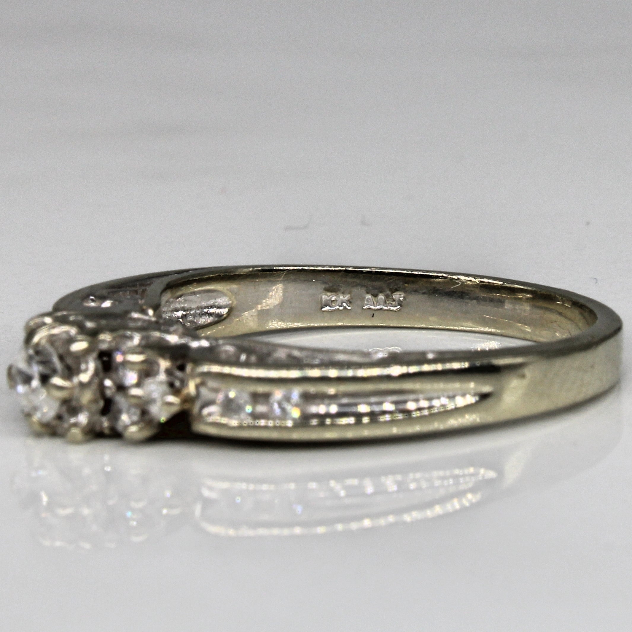 Grooved Diamond Cluster Ring | 0.25ctw | SZ 6.75 |