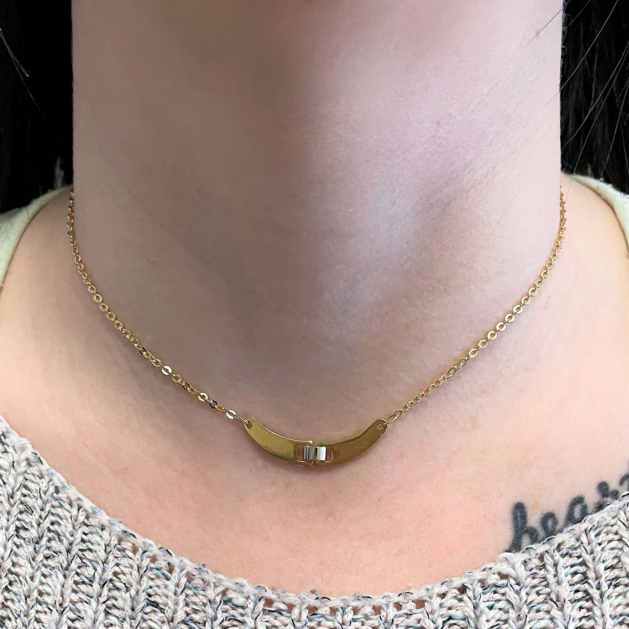 Yellow Gold Bar Necklace | 15
