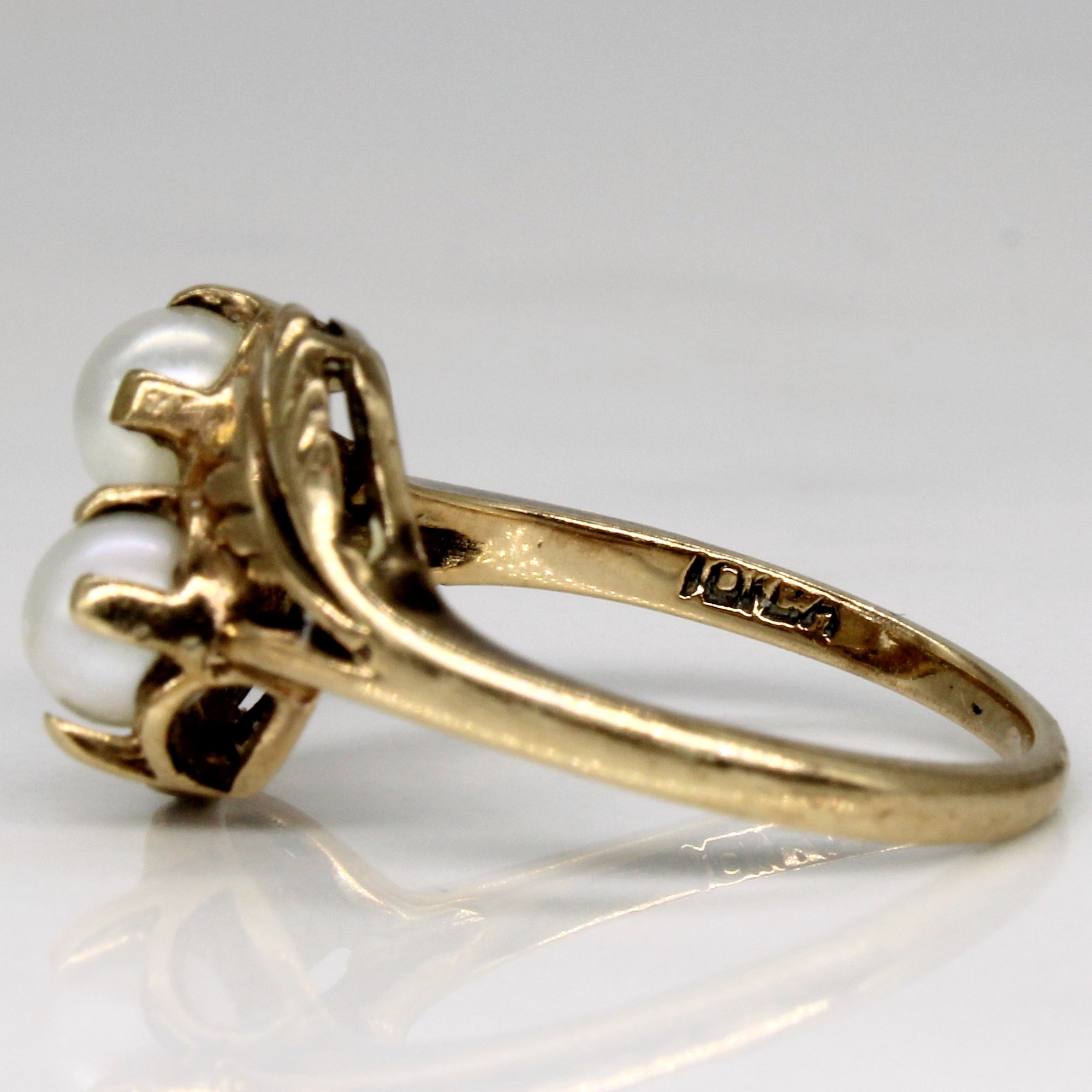Leaf Detailed Pearl Bypass Ring | SZ 6 |