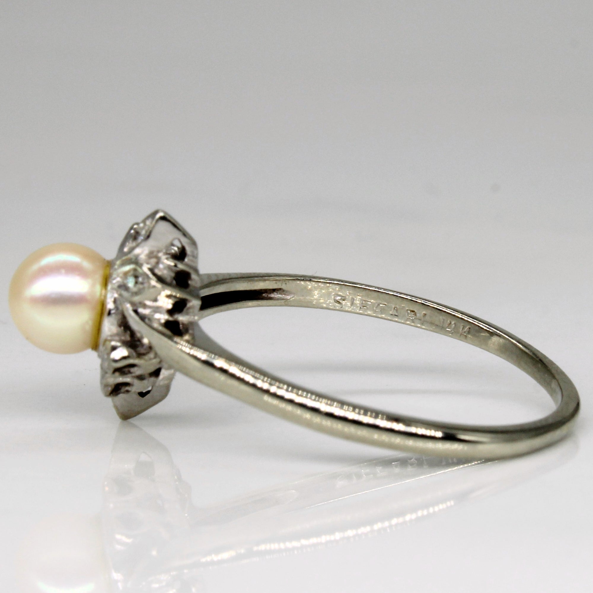 Pearl & Diamond Ring | 0.04ctw | SZ 8.5 |