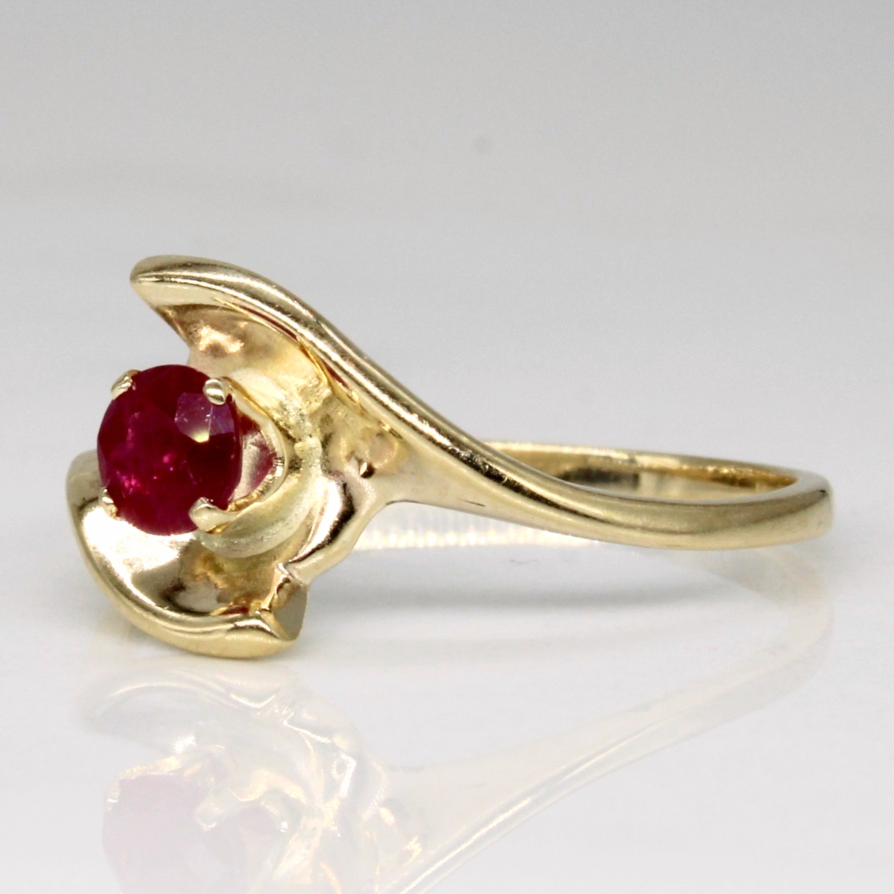Synthetic Ruby Abstract ring | 0.27ct | SZ 6.5 |