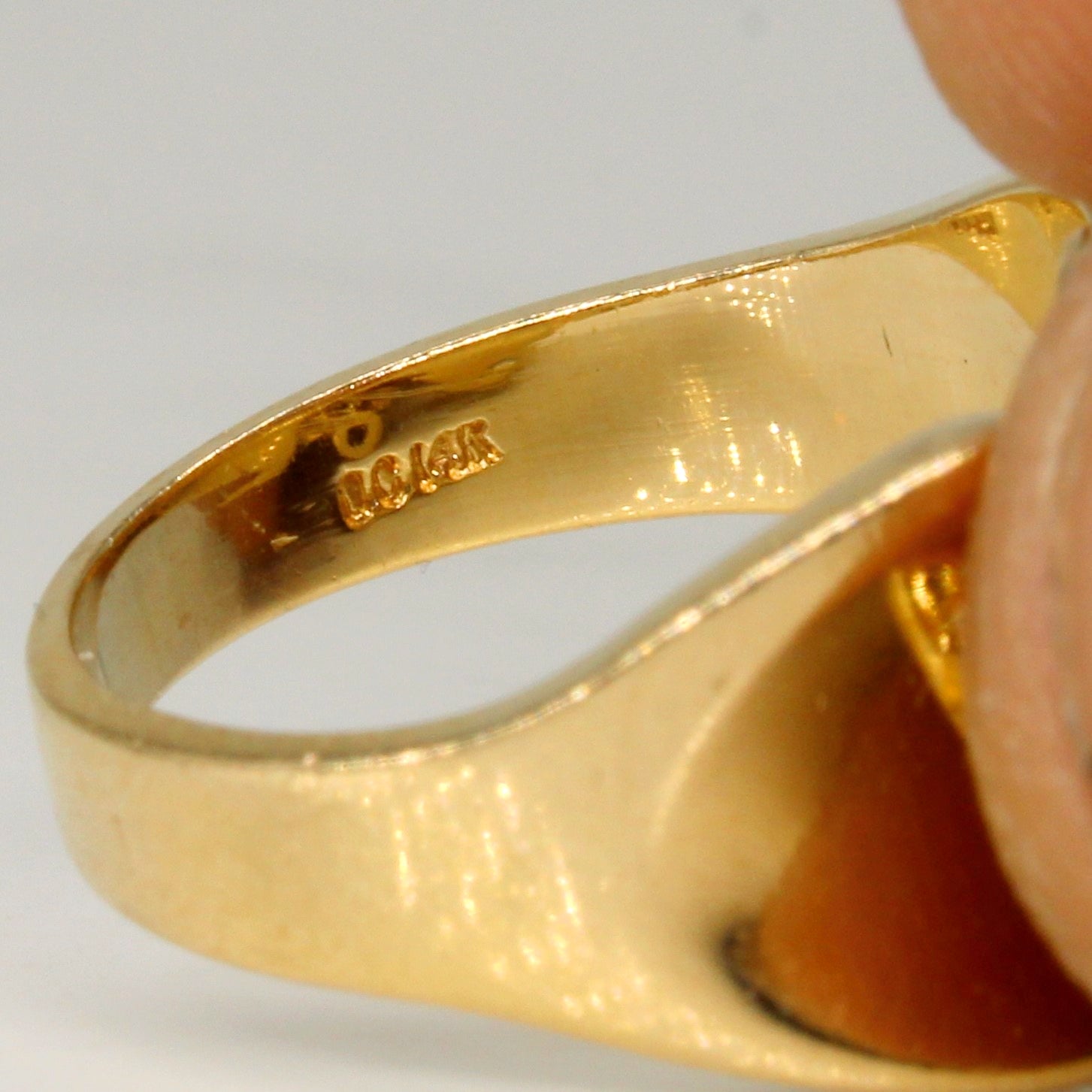 Pear Cut Amethyst & Diamond Ring | 0.70ct, 0.42ctw | SZ 6.25 |