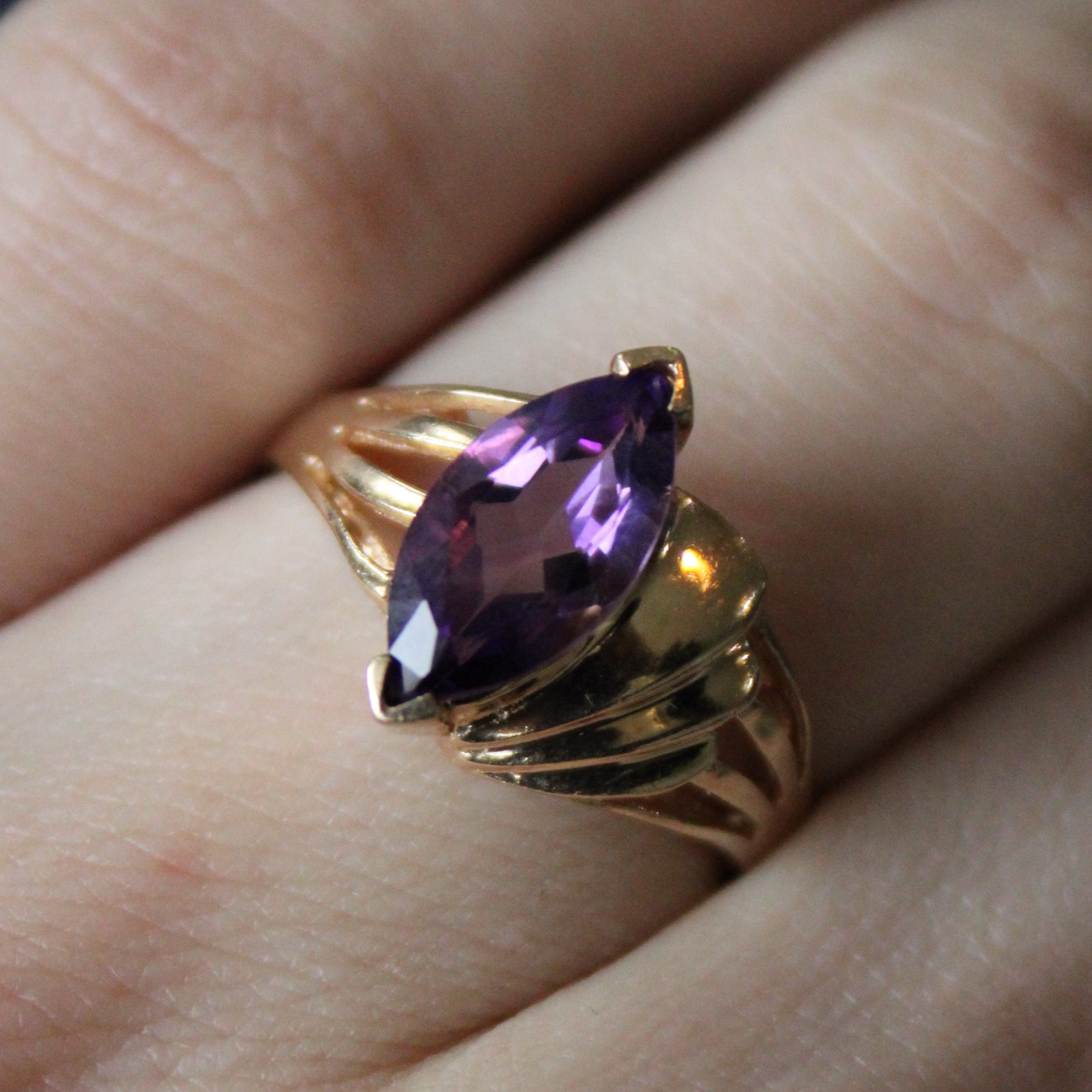 Amethyst Wave Ring | 1.45ct | SZ 7.75 |