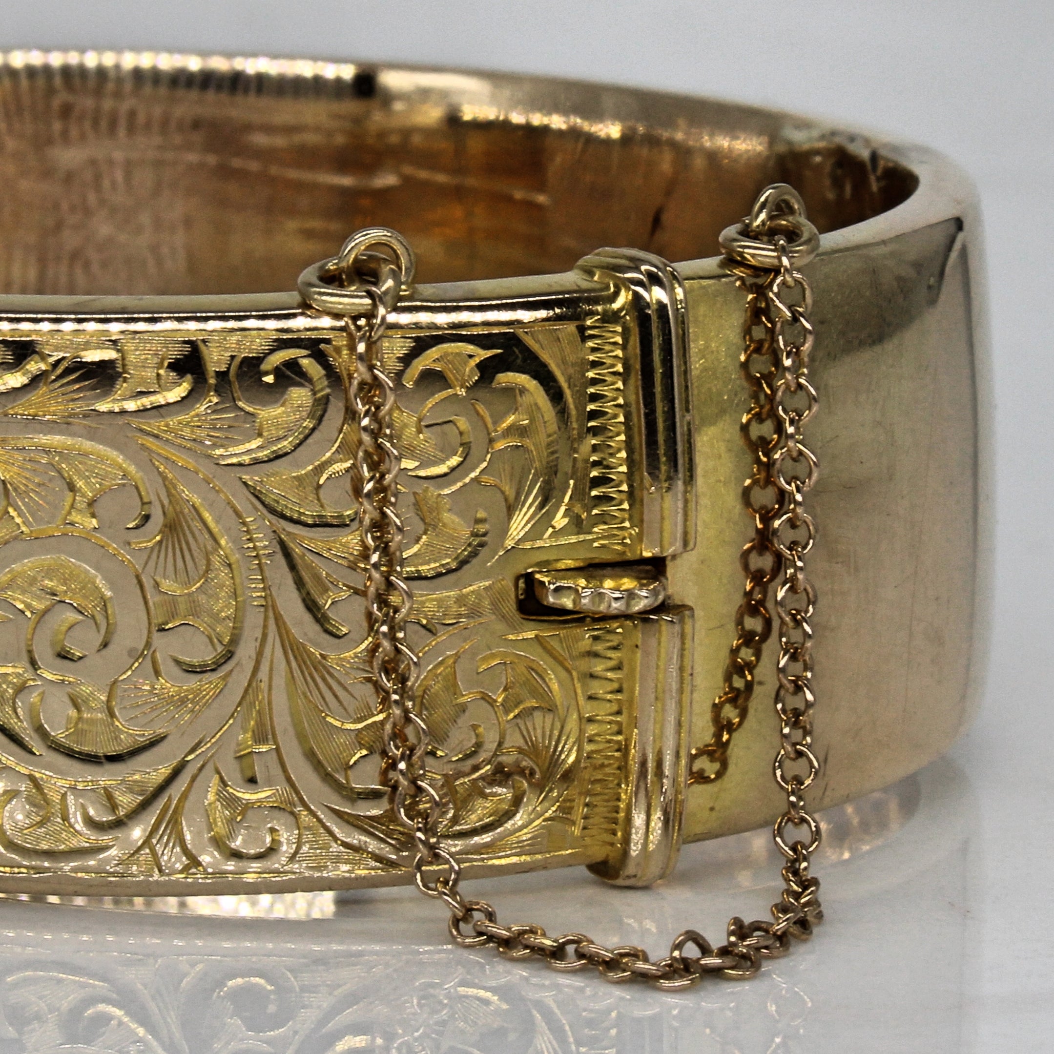 Early 1900s Ornate Patterned Cuff | 7.5" |