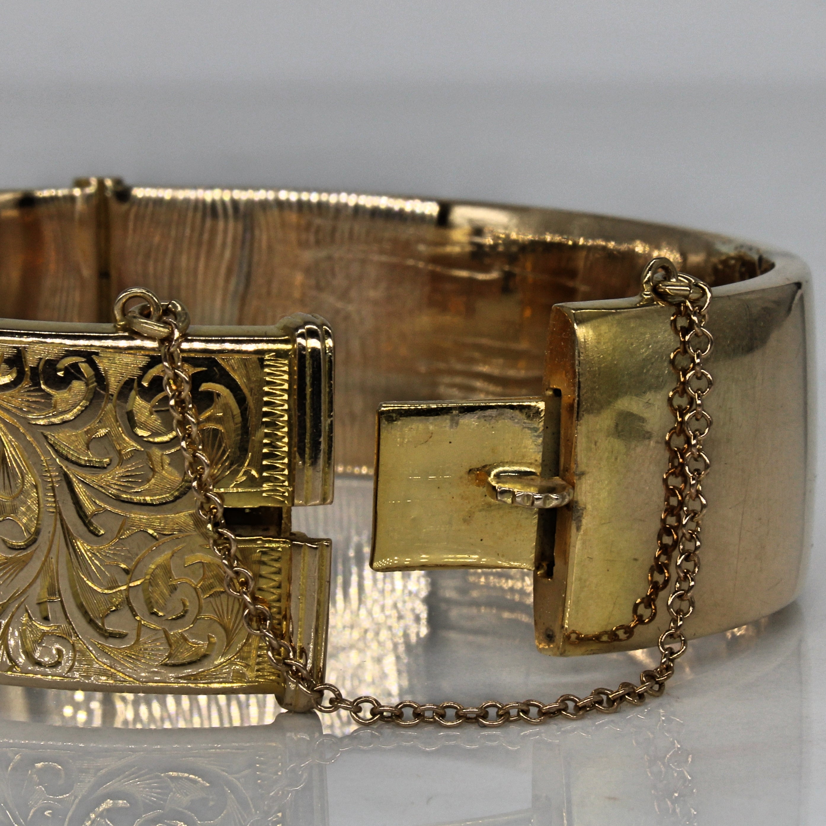 Early 1900s Ornate Patterned Cuff | 7.5" |