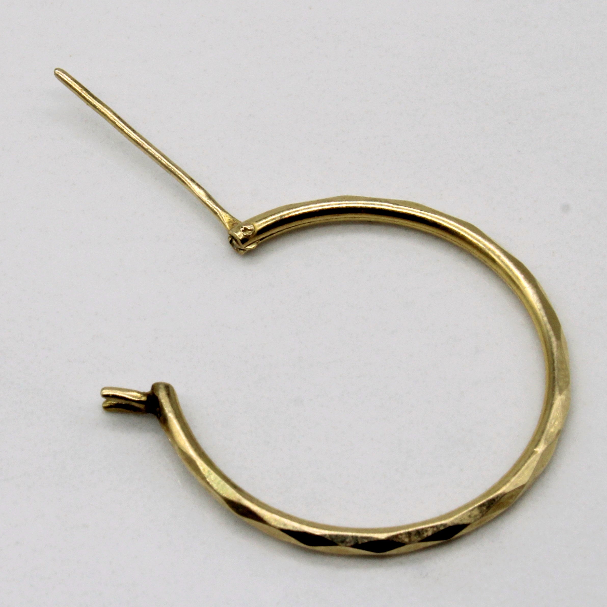 Faceted Gold Hoop Earrings |