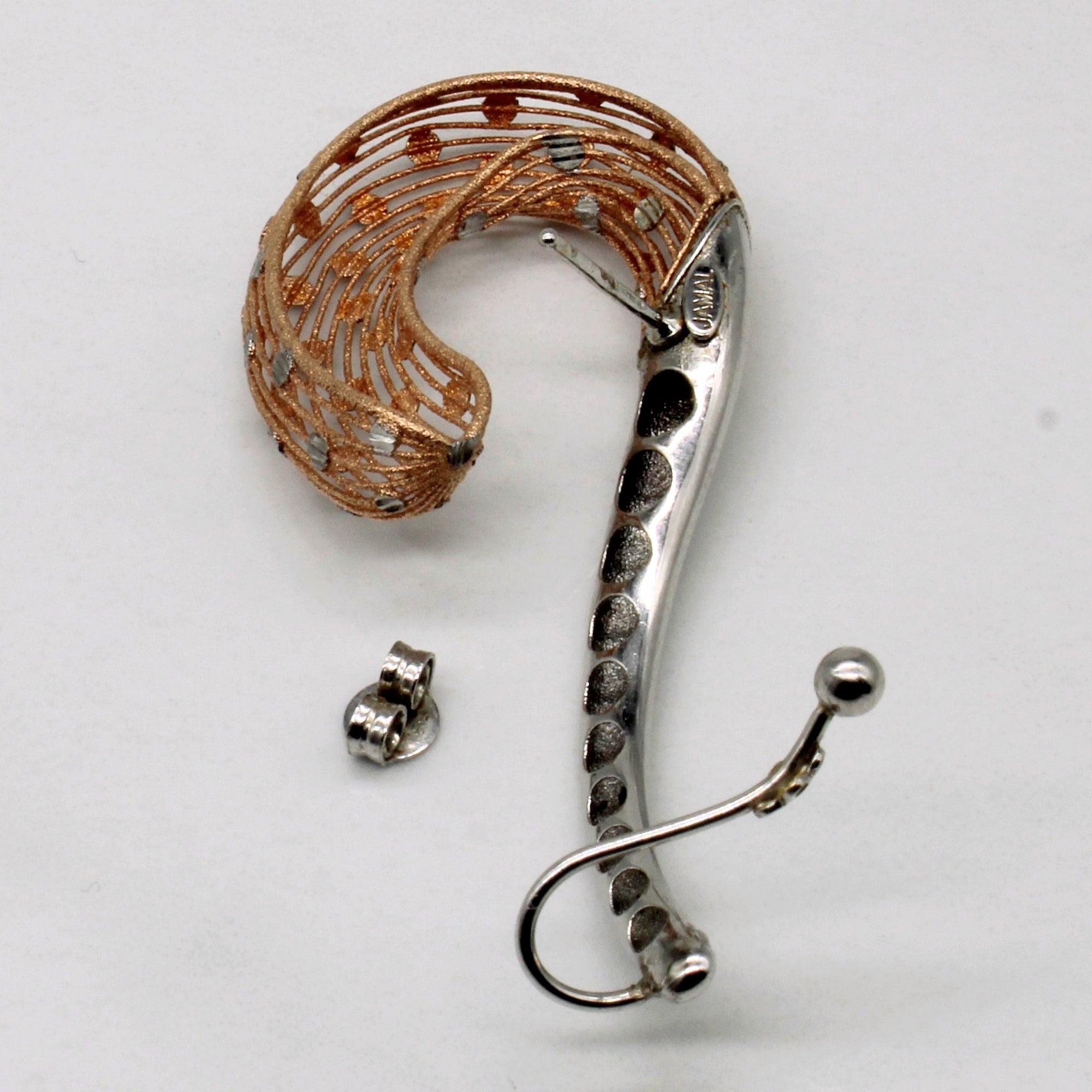 Abstract Two Tone Swirl Stud Earrings |