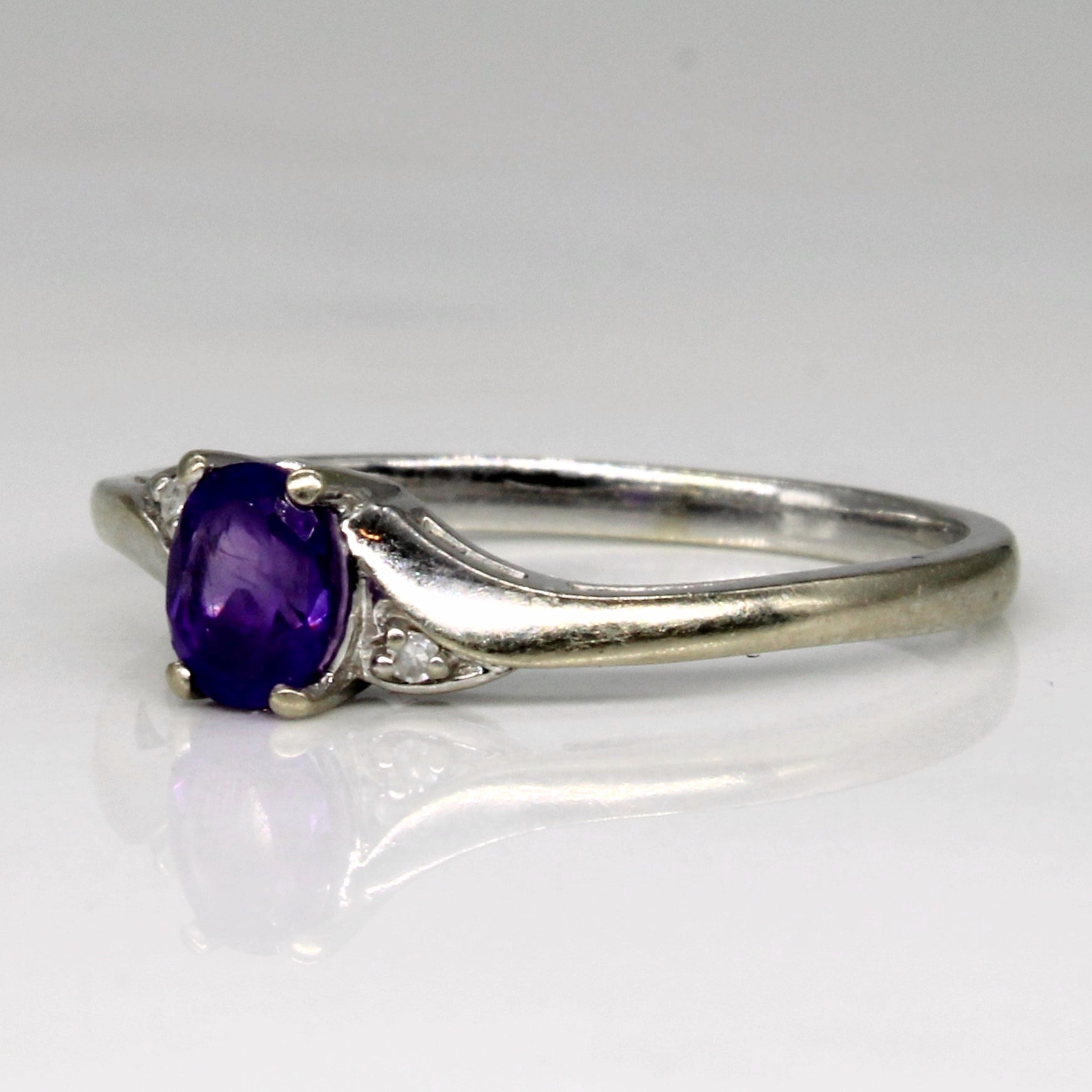 Amethyst & Diamond Ring | 0.26ct, 0.01ctw | SZ 6.75 |