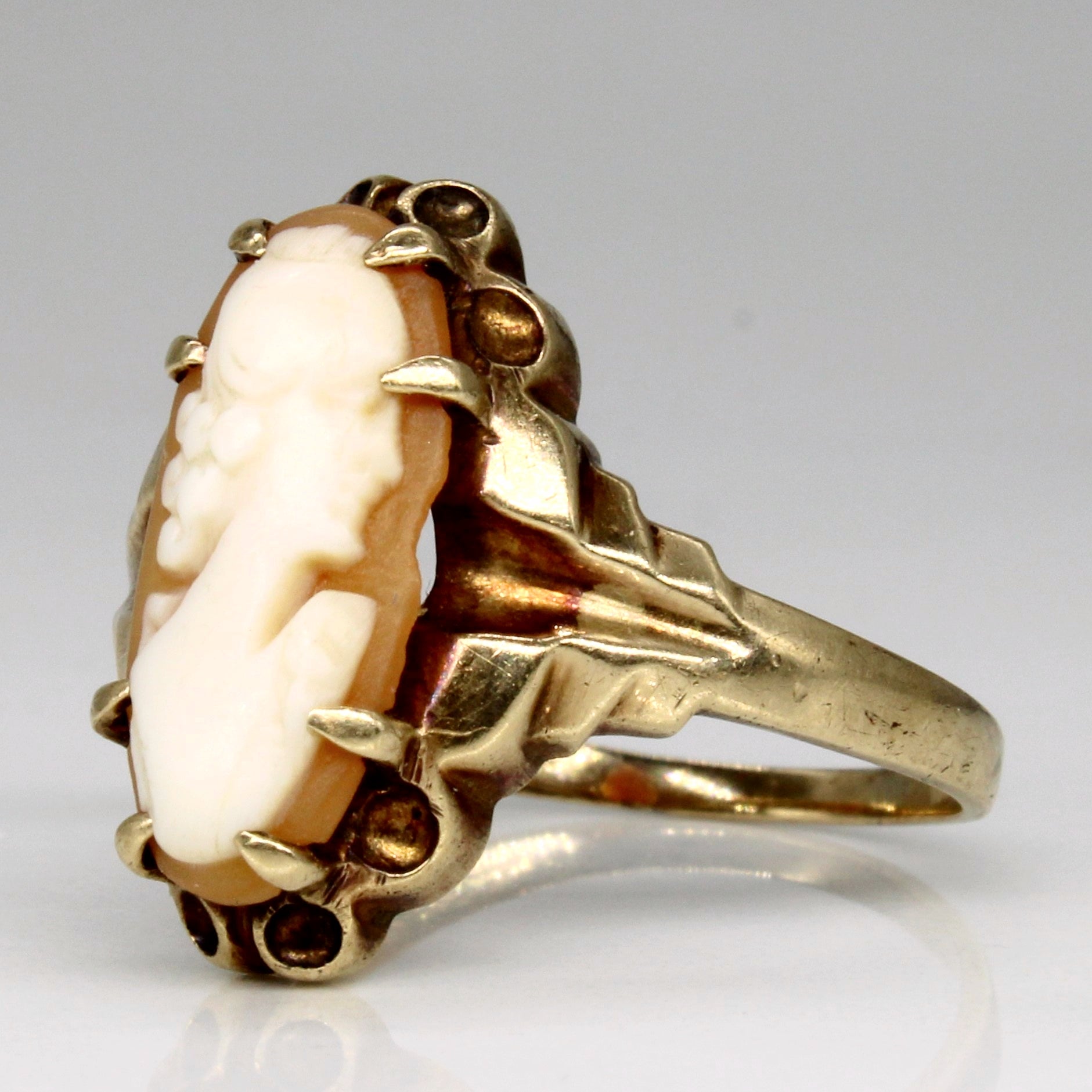 Sea Shell Cameo Ring | 1.30ct | SZ 7.25 |