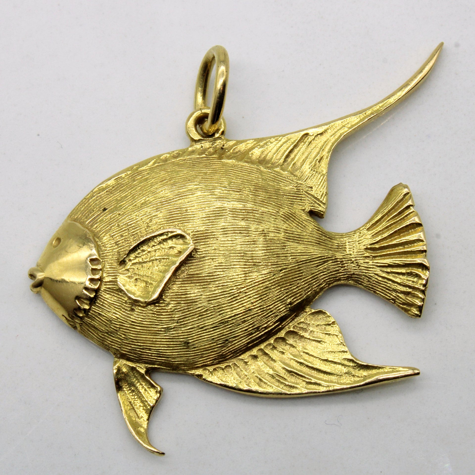 14k Yellow Gold Estate Mini Fish Hook Pendant - כרית לי - כרית הריון והנקה  הטובה בישראל