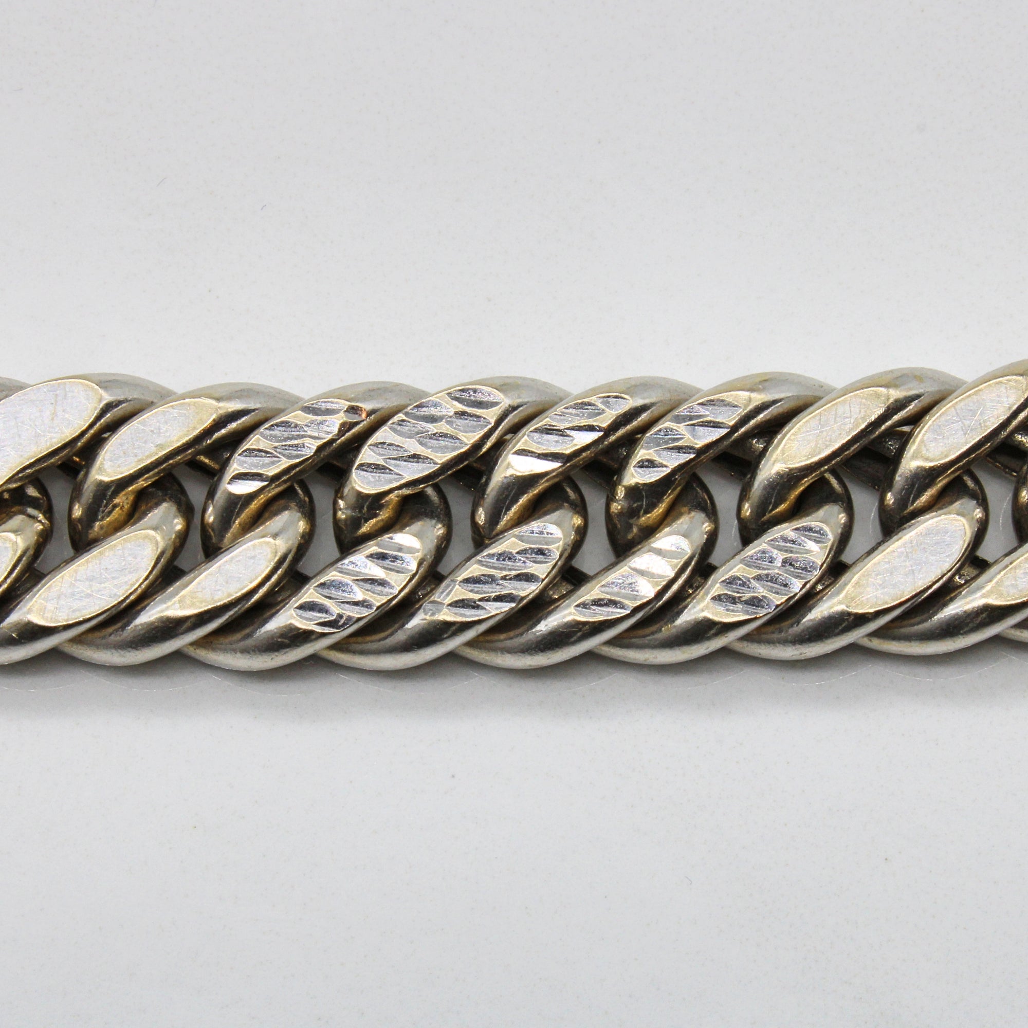 18k White Gold Textured Cuban Link Bracelet | 8.25