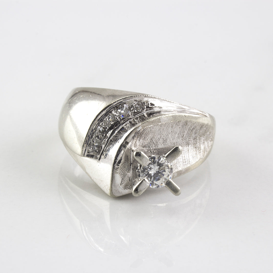 Chevron Solitaire Diamond Cocktail Ring | 0.19 ctw | SZ 5.5 |