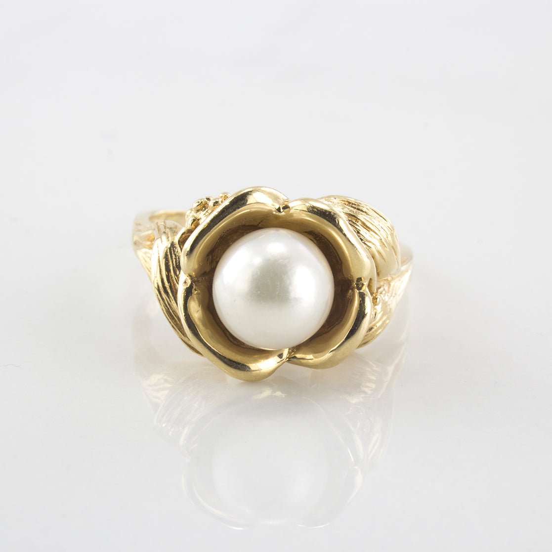 Floral Pearl Cocktail Ring | SZ 6.5 |