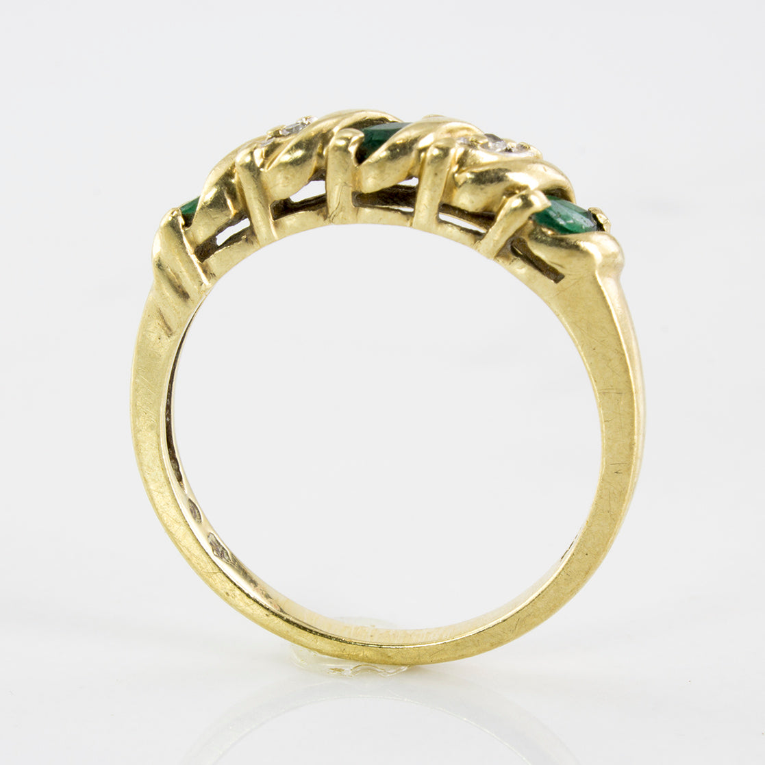 Emerald and Diamond Ring | 0.15 ctw | SZ 6.5 |