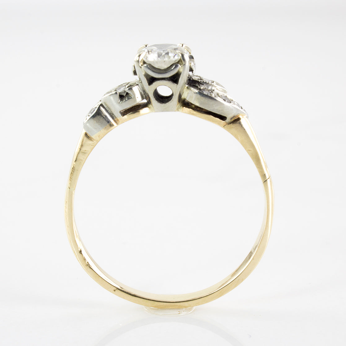 1940's Diamond Engagement Ring | 0.49 ctw | SZ 8.25 |