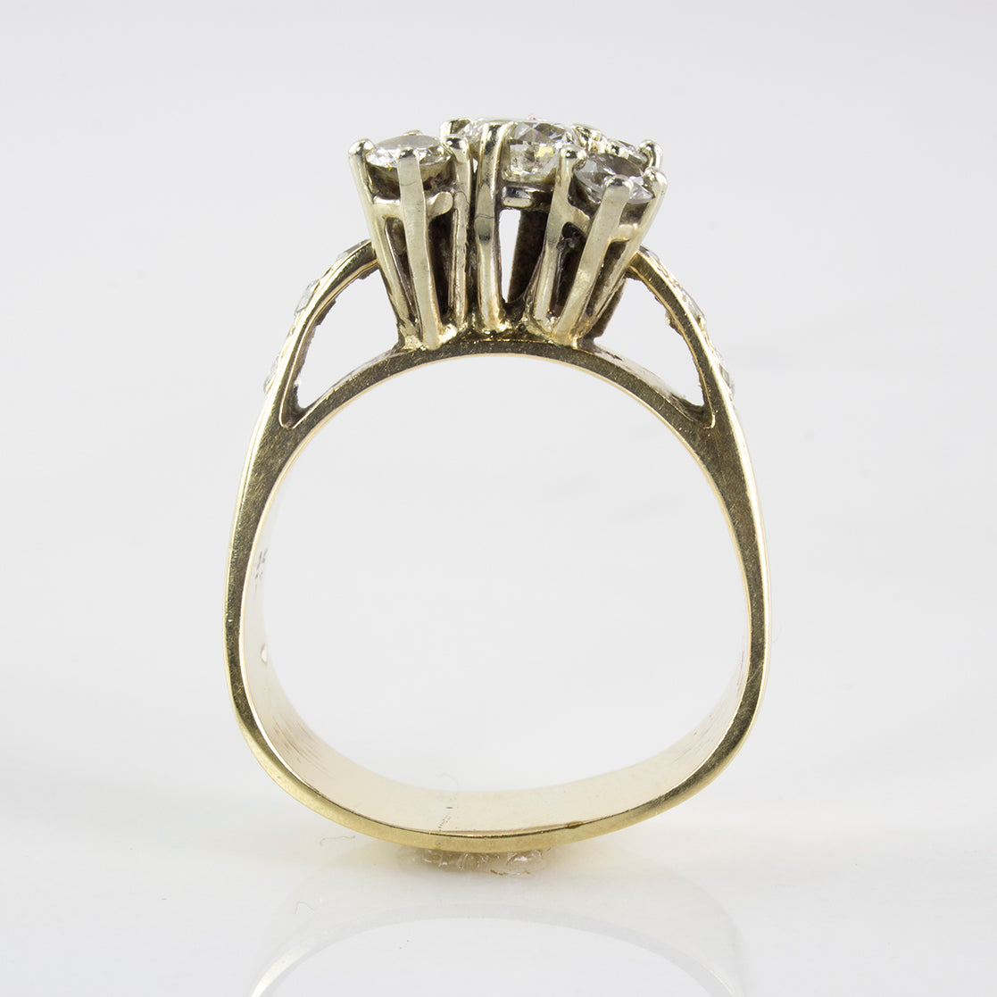 Square Band Diamond Ring | 0.90 ctw | SZ 6.75 |