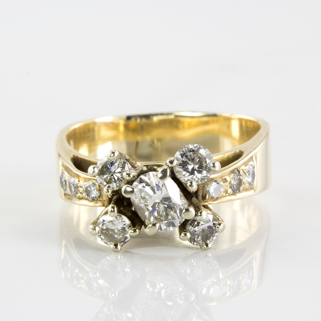 Square Band Diamond Ring | 0.90 ctw | SZ 6.75 |