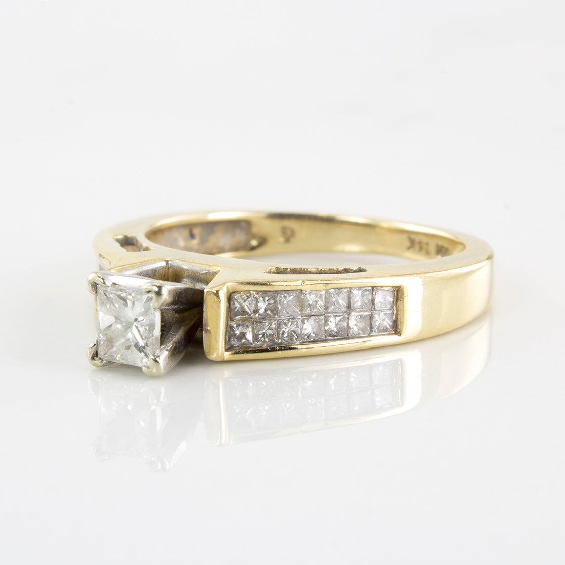 High Set Princess Diamond Ring | 0.96 ctw | SZ 6.5 |