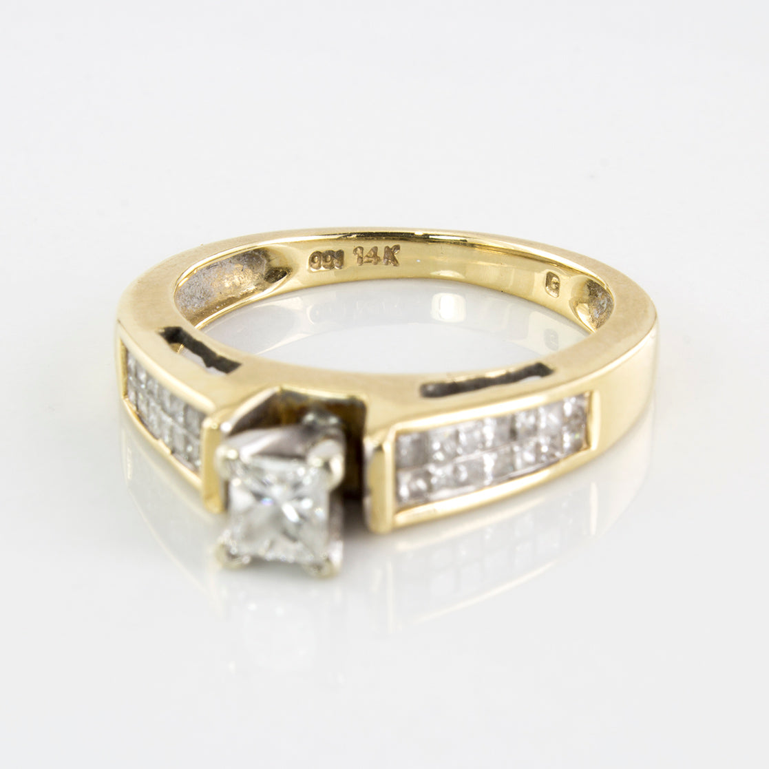 High Set Princess Diamond Ring | 0.96 ctw | SZ 6.5 |