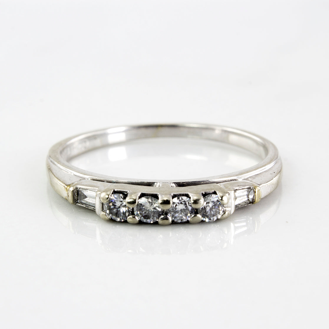 Petite Diamond Ring | 0.18 ctw | SZ 6 |