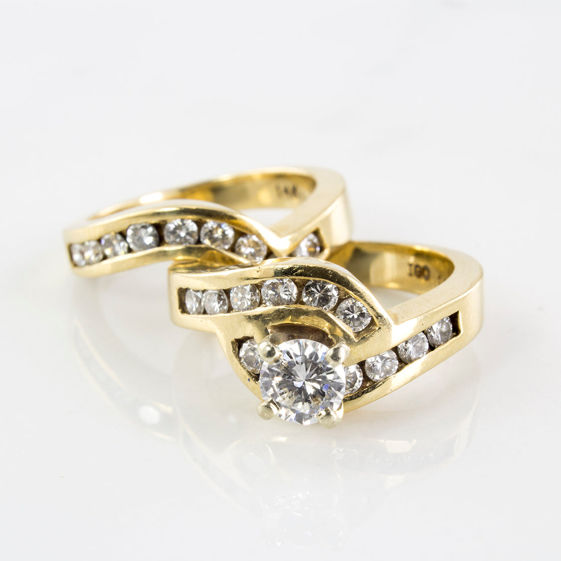 Twisted Diamond Wedding Set | 0.94 ctw | SZ 4.5 |