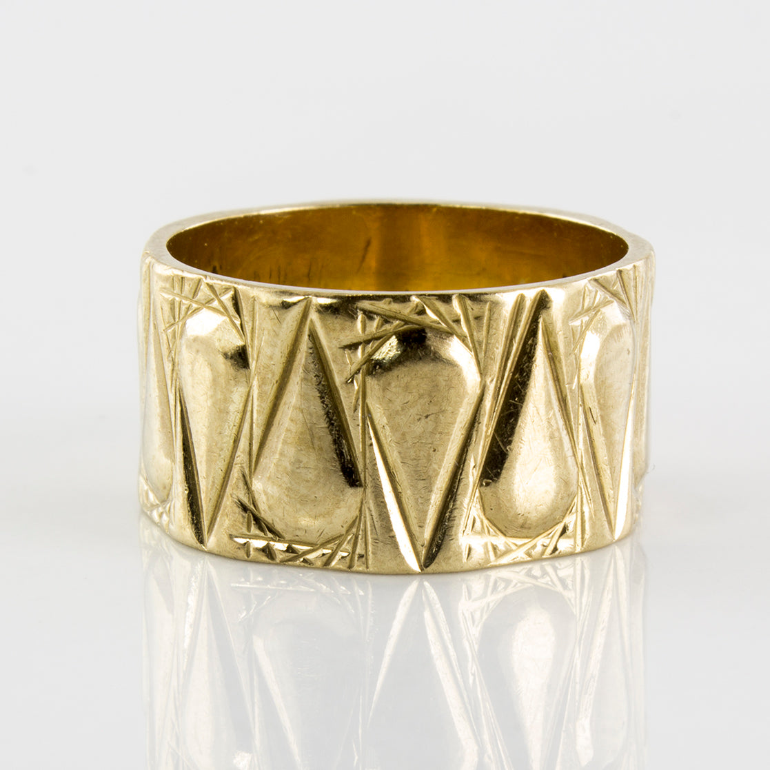 Brody Williams' Patterned Vintage Gold Ring | SZ 5 |