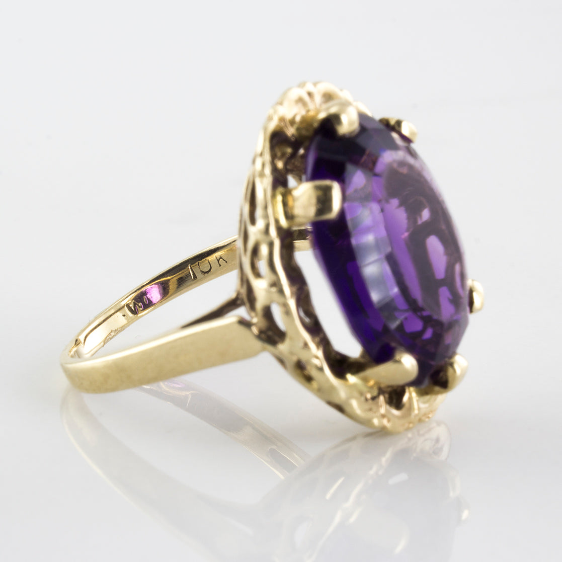 1970's Amethyst Cocktail Ring | 6.00 ct | SZ 5.75 |
