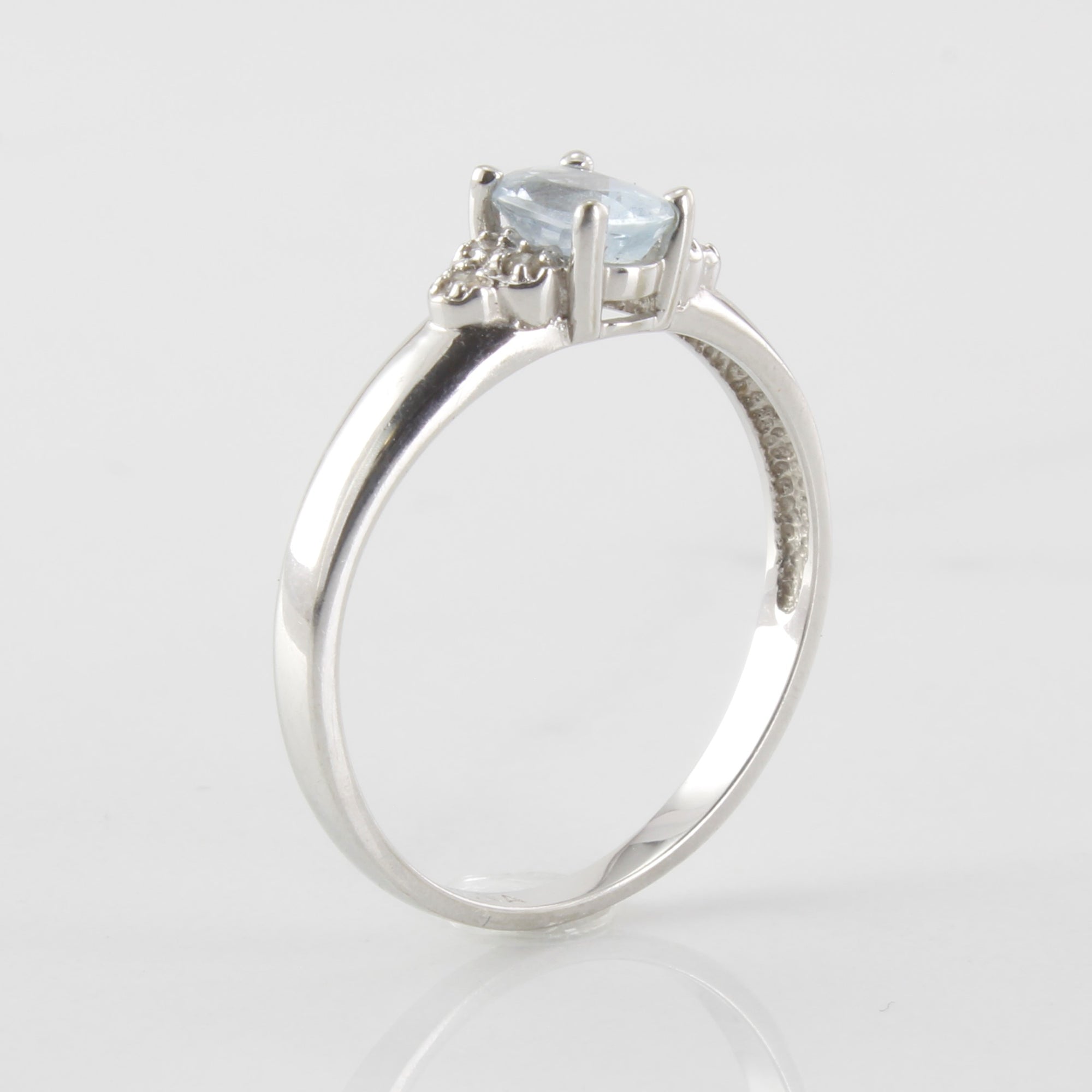Oval Aquamarine & Diamond Ring | 0.03ctw, 0.35ct | SZ 6.5 |