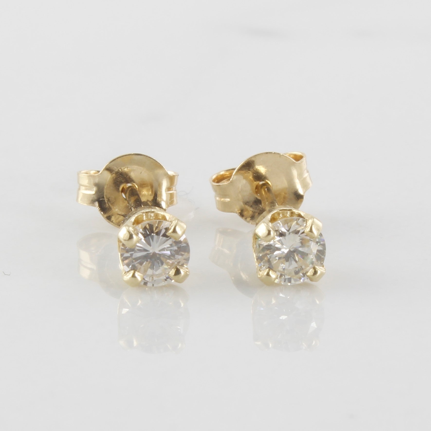 Diamond Stud Earrings | 0.32 ctw |