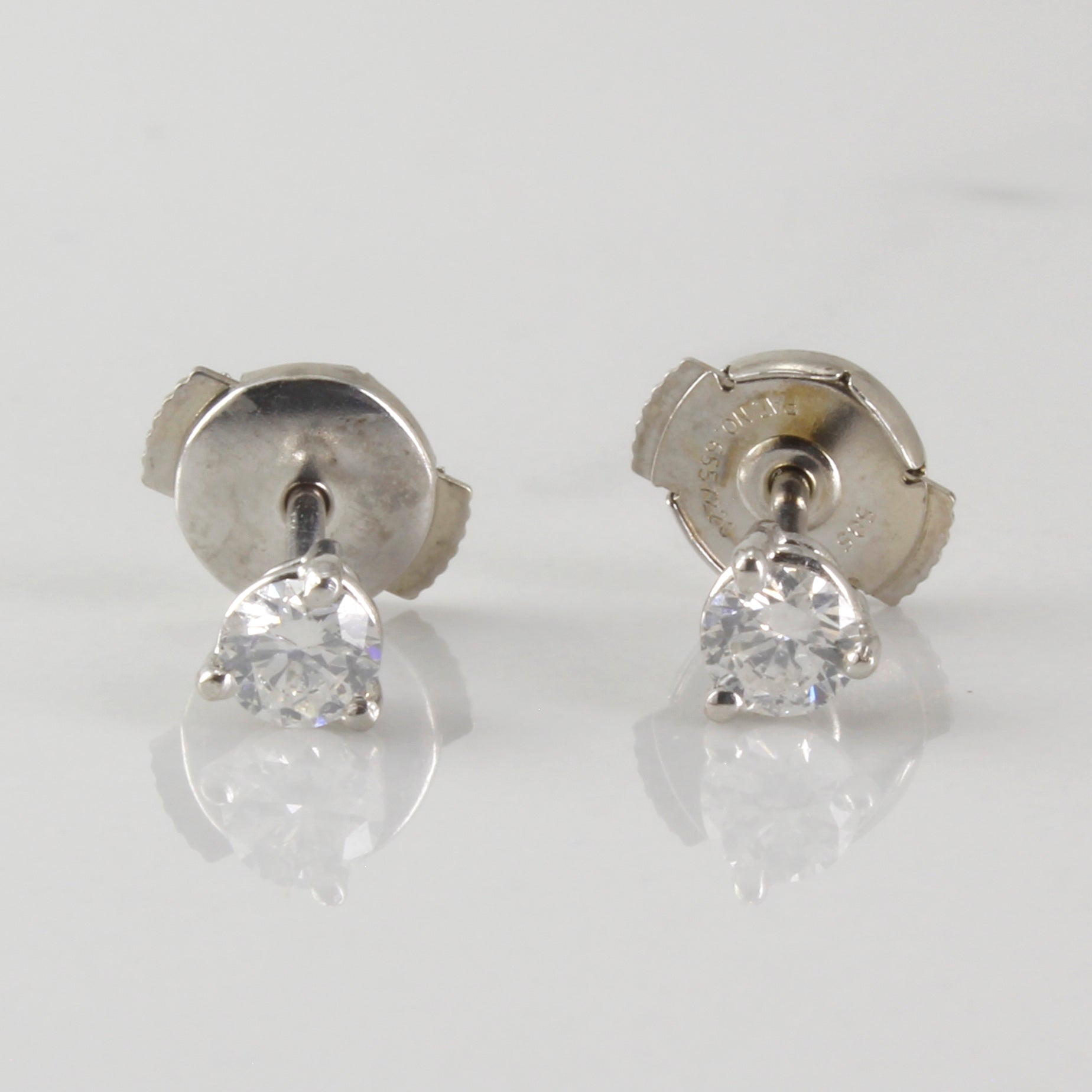 Diamond Stud Earrings | 0.30ctw |