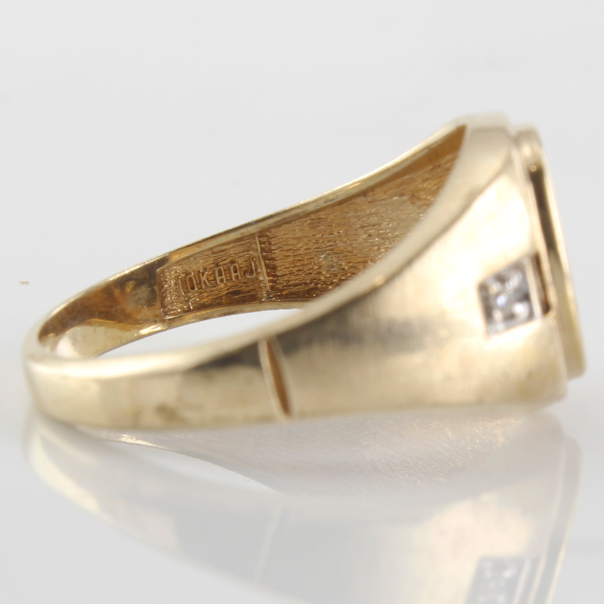 Black Onyx & Diamond Signet Ring | 1.20ct, 0.02ctw | SZ 10.5 |