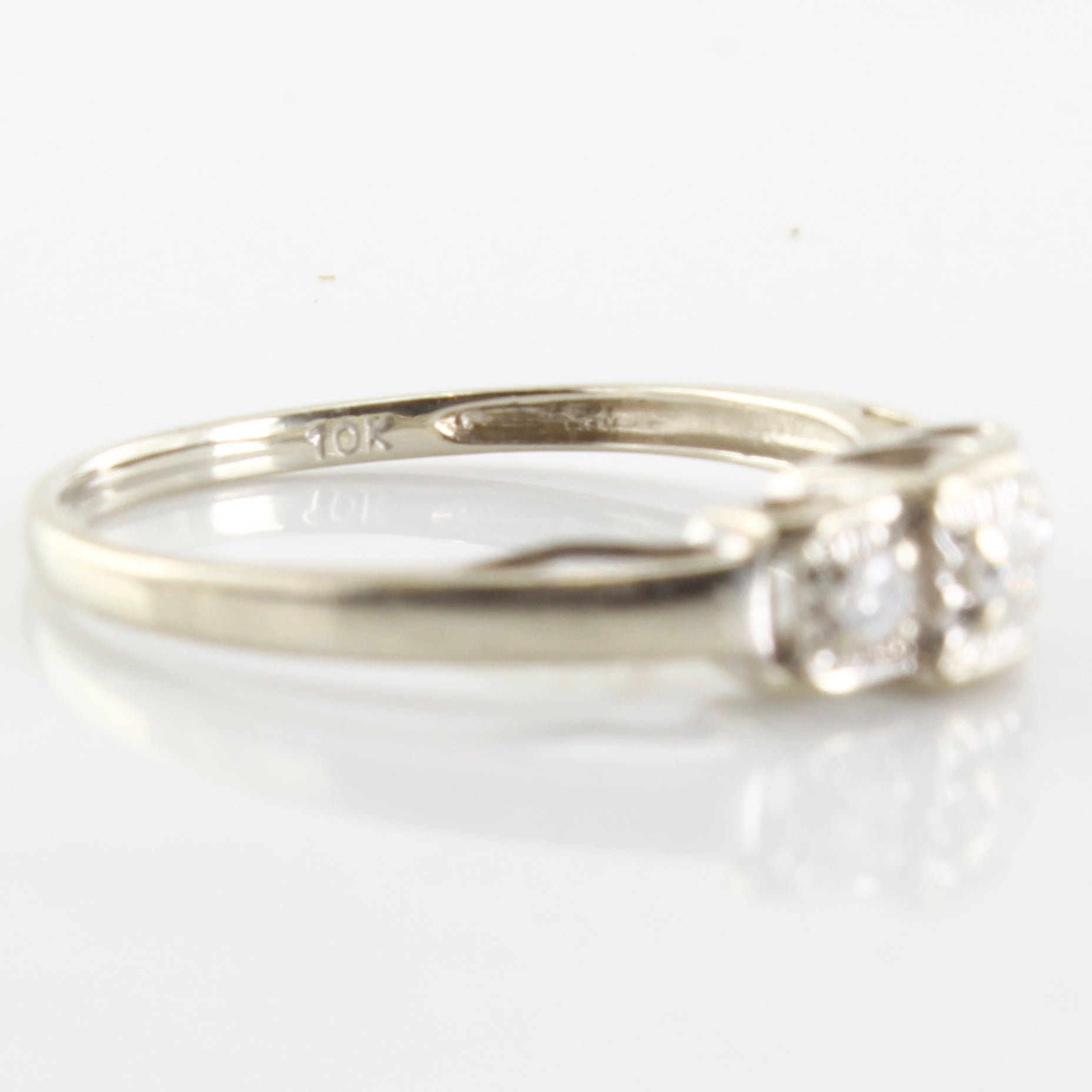 Heart Detailed Three Stone Diamond Ring | 0.10ctw | SZ 7 |