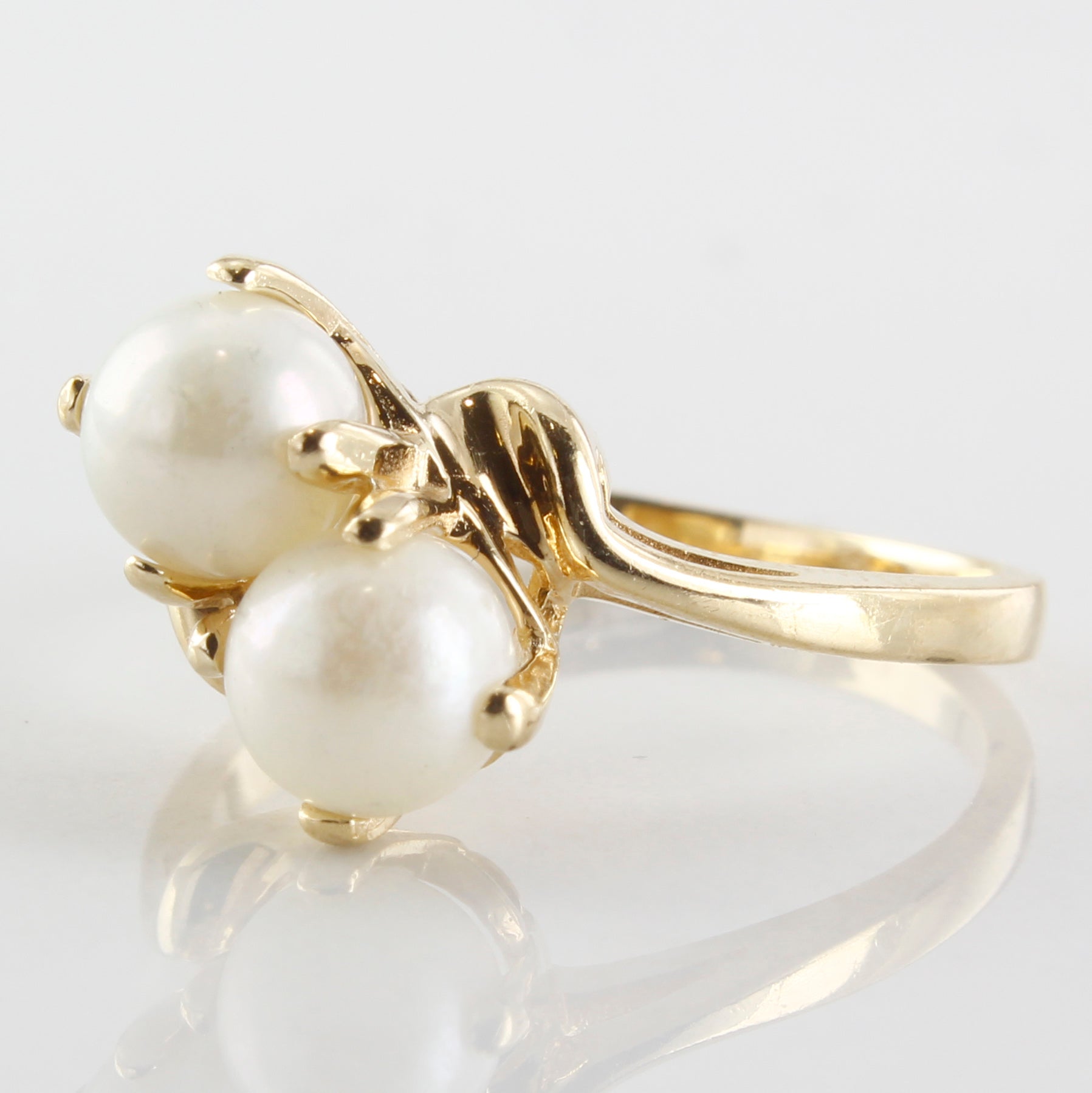 Double Pearl Bypass Ring | 2.60ctw | SZ 6 |