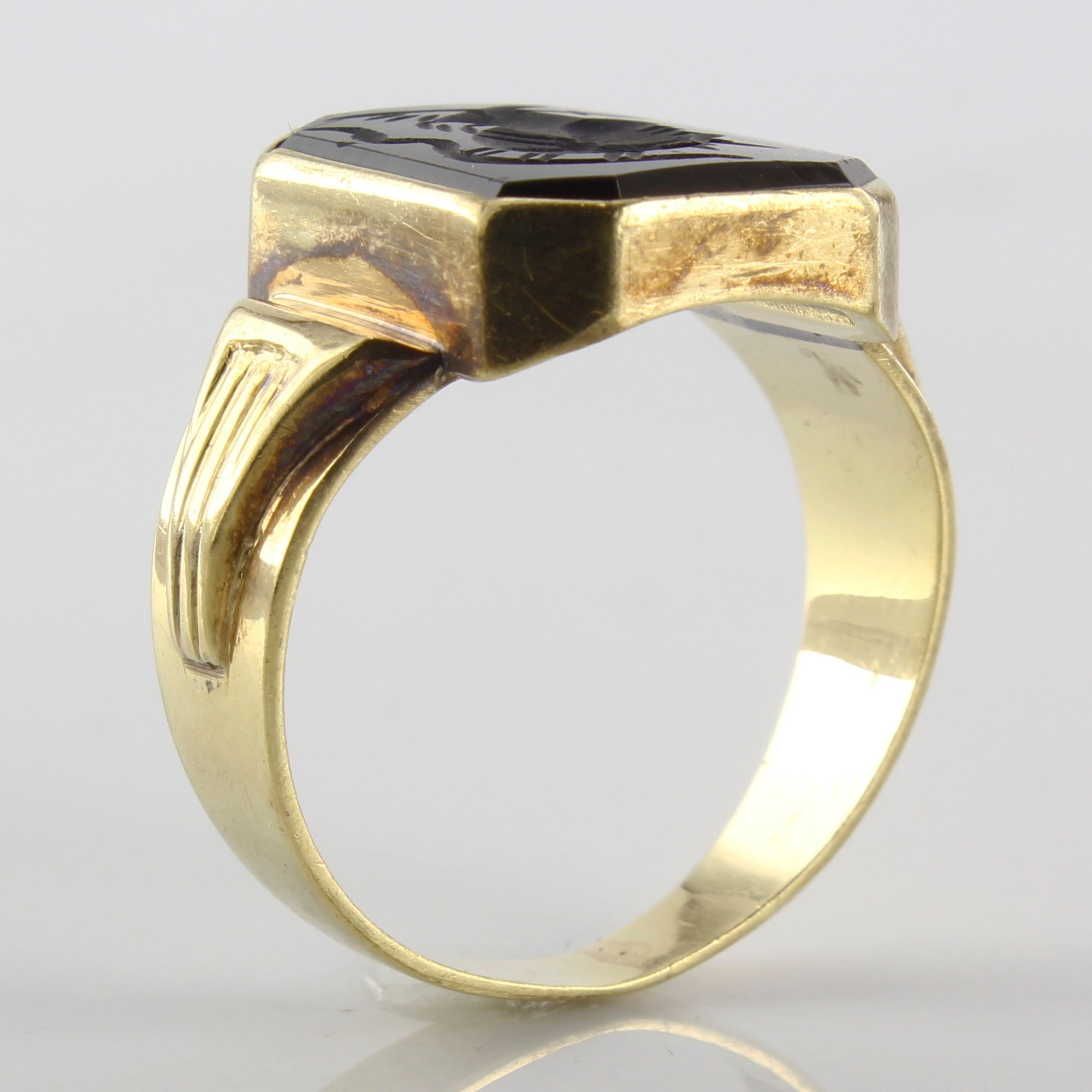 1960s Roman Soldier Black Onyx Intaglio Ring | 2.80ct | SZ 9.5 |